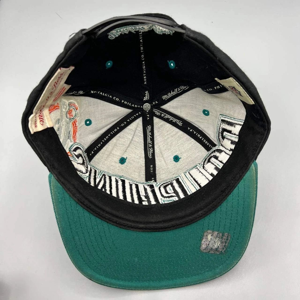 Mitchell & Ness Miami Dolphins Hat Men NFL Vintage Snap Back Cap Size ONE SIZE - 2 Thumbnail