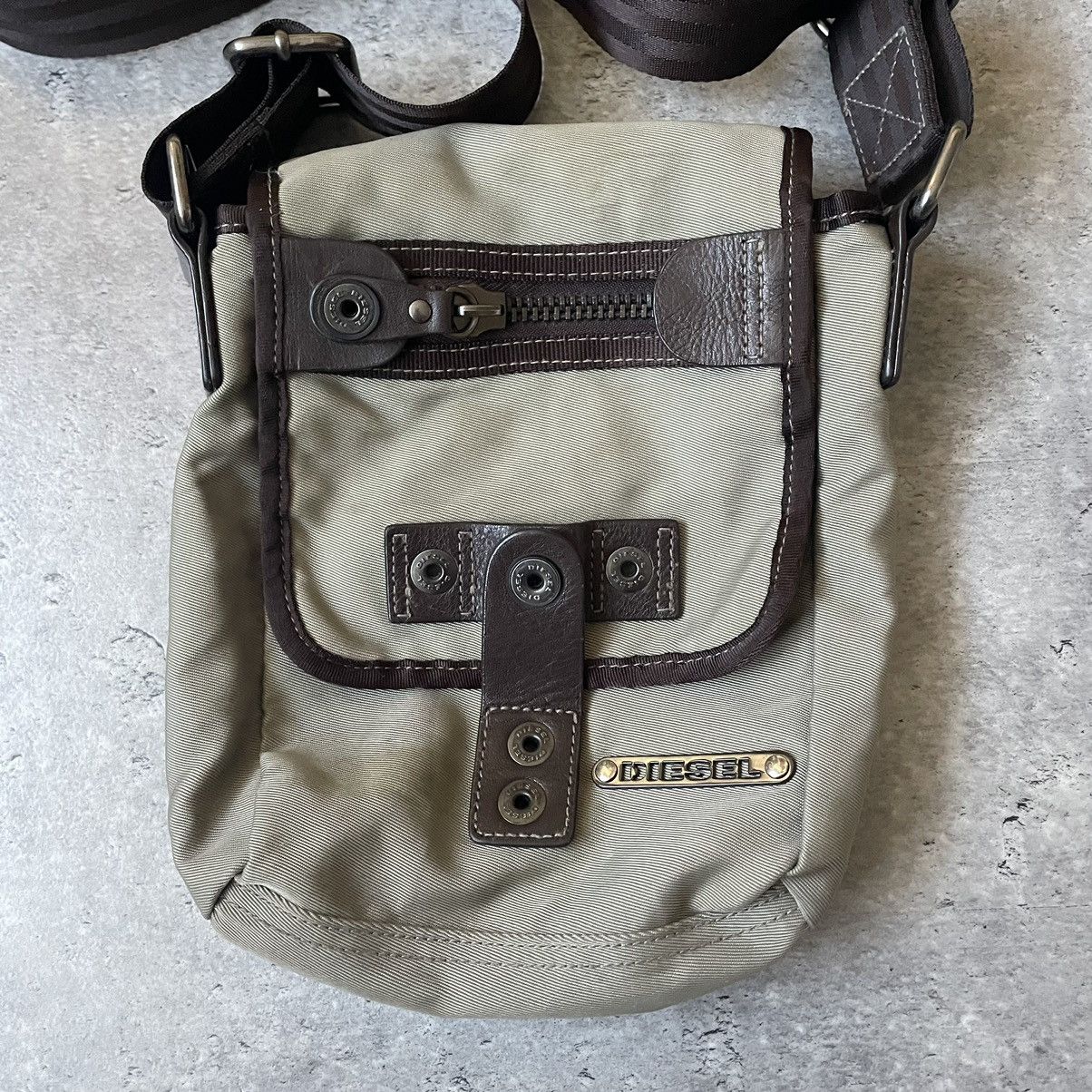 Diesel × Diesel Black Gold × Vintage Vintage Diesel Nylon/Leather Shoulder Messenger Bag Size ONE SIZE - 2 Thumbnail