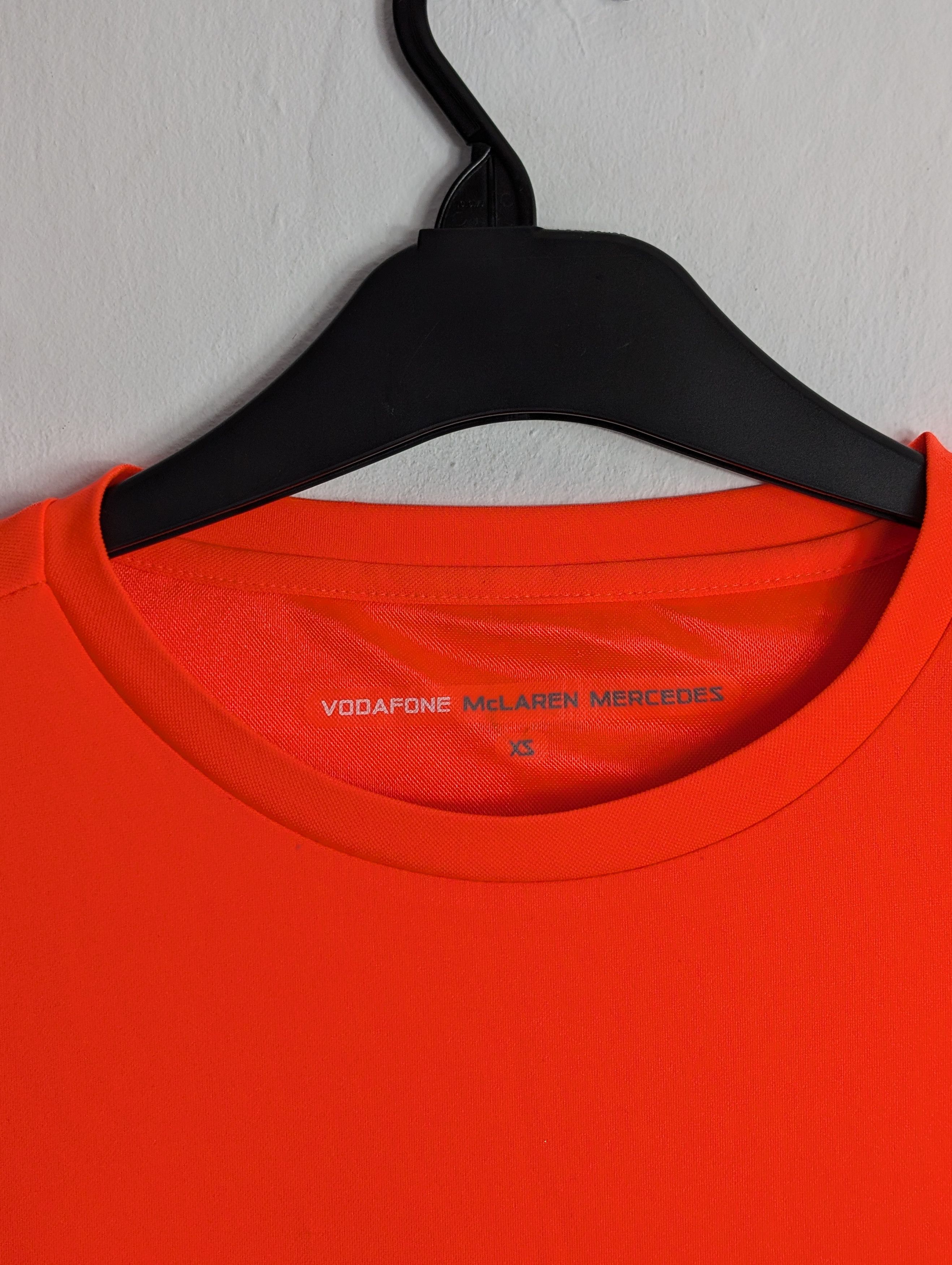 Formula 1 × Vintage Vodafone McLaren Mercedes Vintage Racing T Shirt Size US XS / EU 42 / 0 - 4 Thumbnail