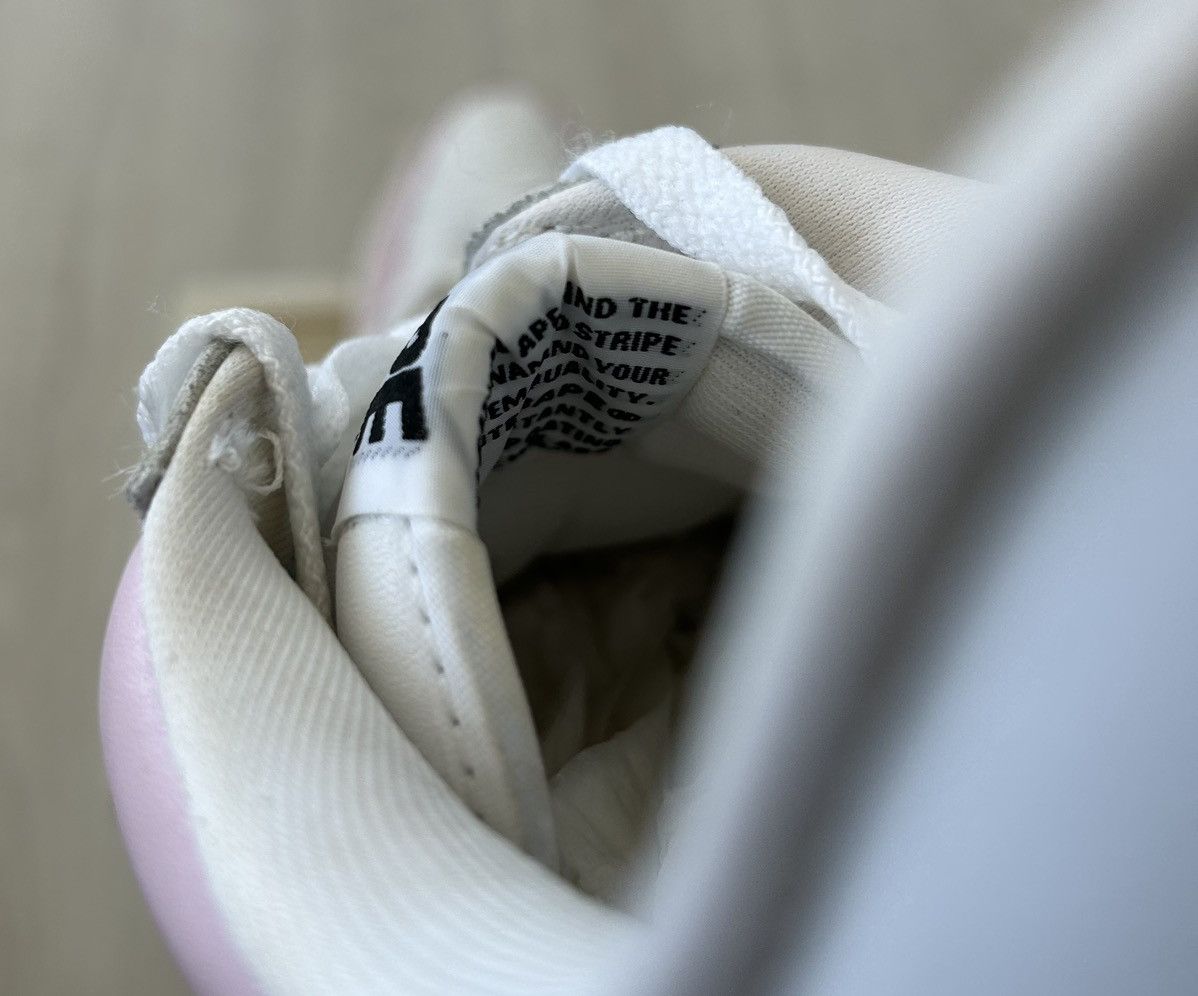 Bape VERY RARE OG 2005 A BATHING APE X KAWS PINK CAMO BAPESTA Size US 9 / EU 42 - 10 Thumbnail