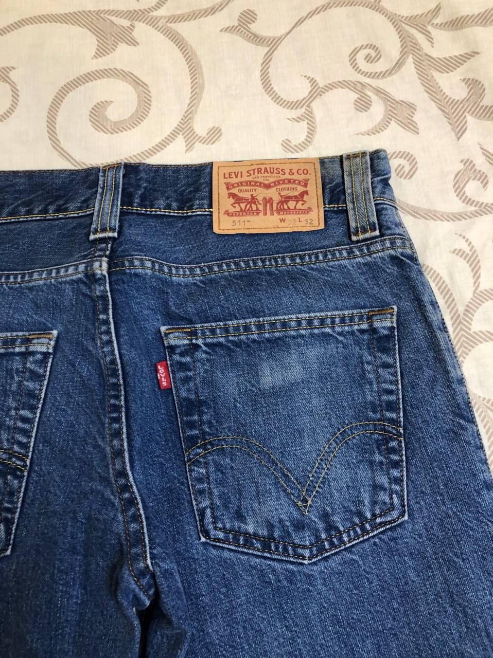 Levi's Vintage Levi’s 571 Straight Leg Jeans Classic Blue Denim Size US 32 / EU 48 - 19 Thumbnail