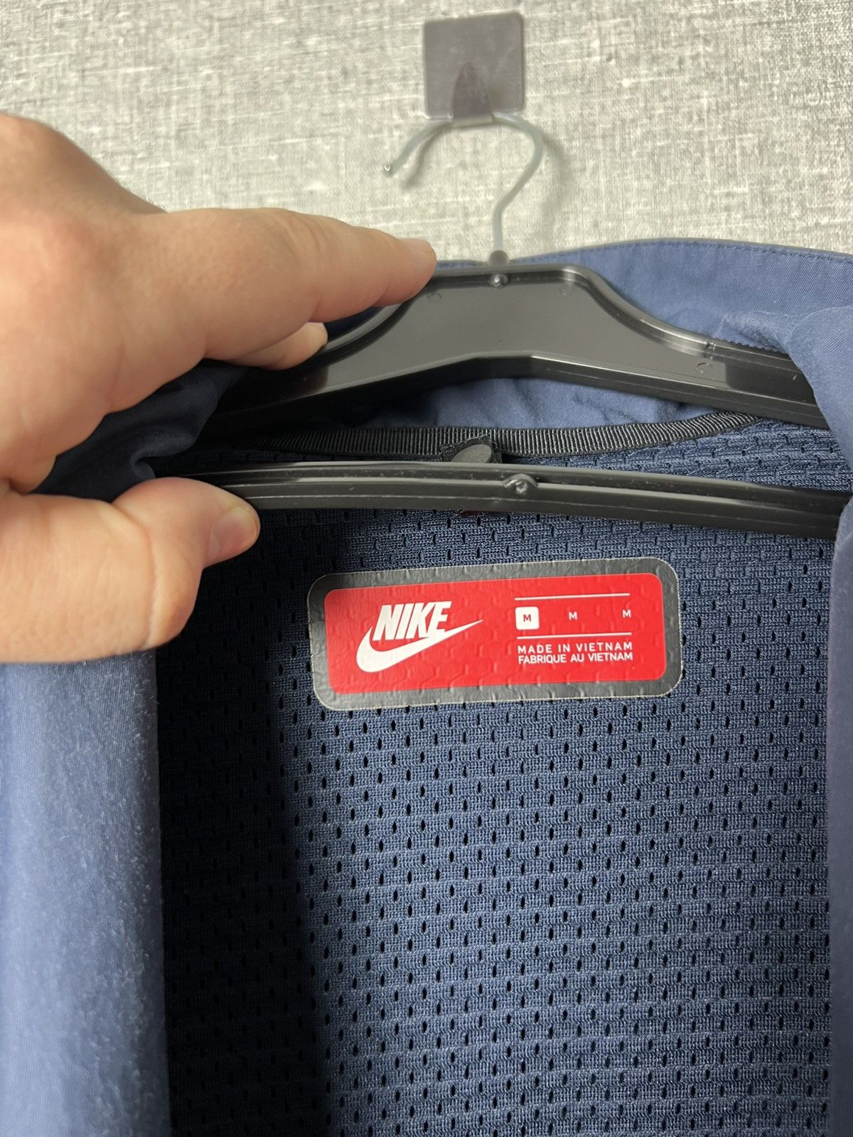 Nike Nike Tech Lightweight Asymmetrical Zip Parka Shell Jacket Size M / US 6-8 / IT 42-44 - 19 Thumbnail