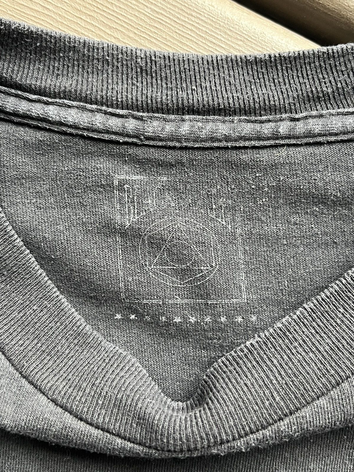 Black Scale Vintage Black Scale T-Shirt Size US XL / EU 56 / 4 - 3 Thumbnail