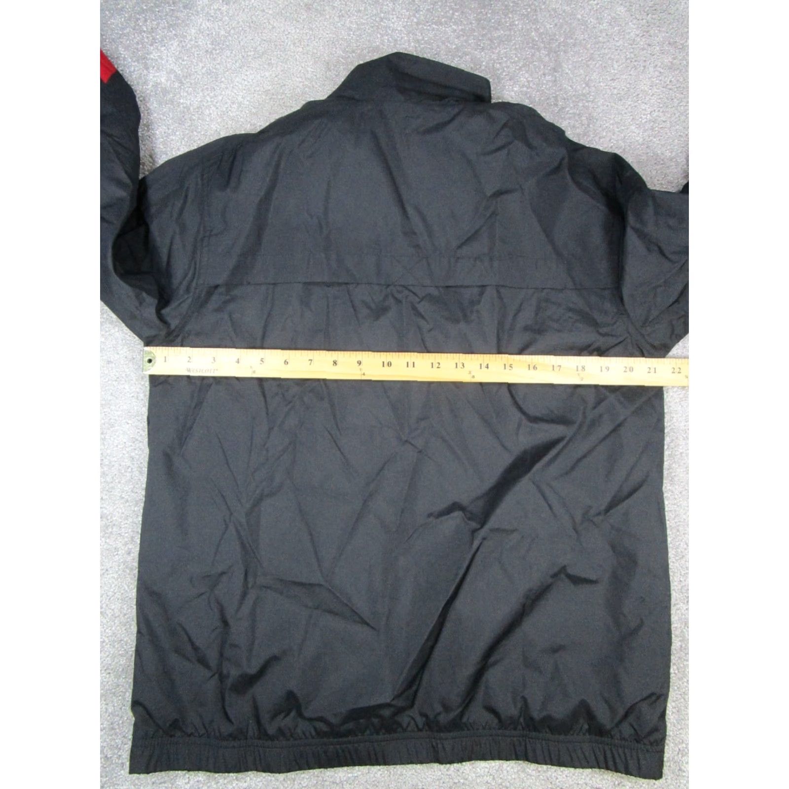 Nike VINTAGE Nike Jacket Mens Large Black Red Running Full Zip Size US L / EU 52-54 / 3 - 5 Thumbnail