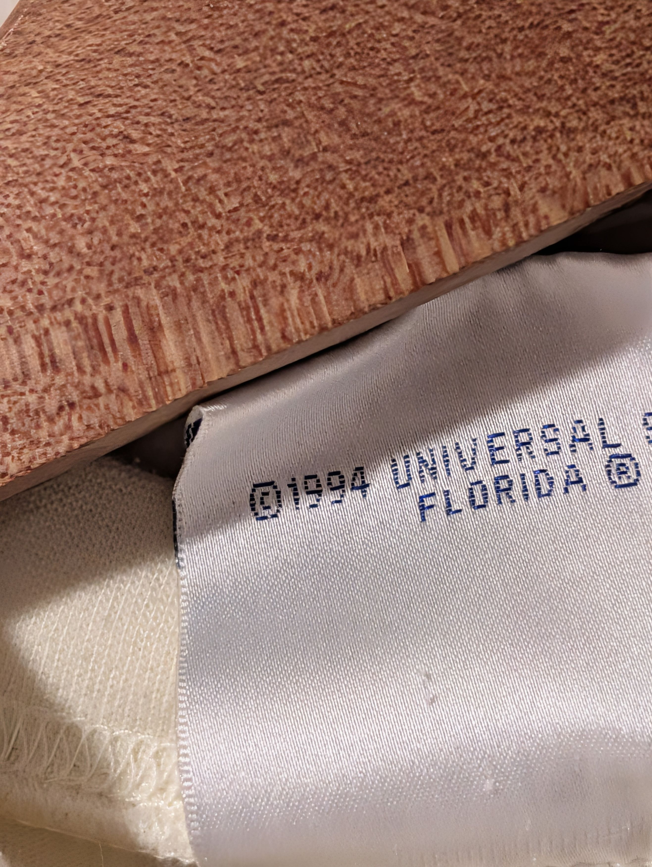 Universal Studios Vintage 1994 Universal Studios Films Movie Amusement T-Shirt Size US XL / EU 56 / 4 - 4 Thumbnail