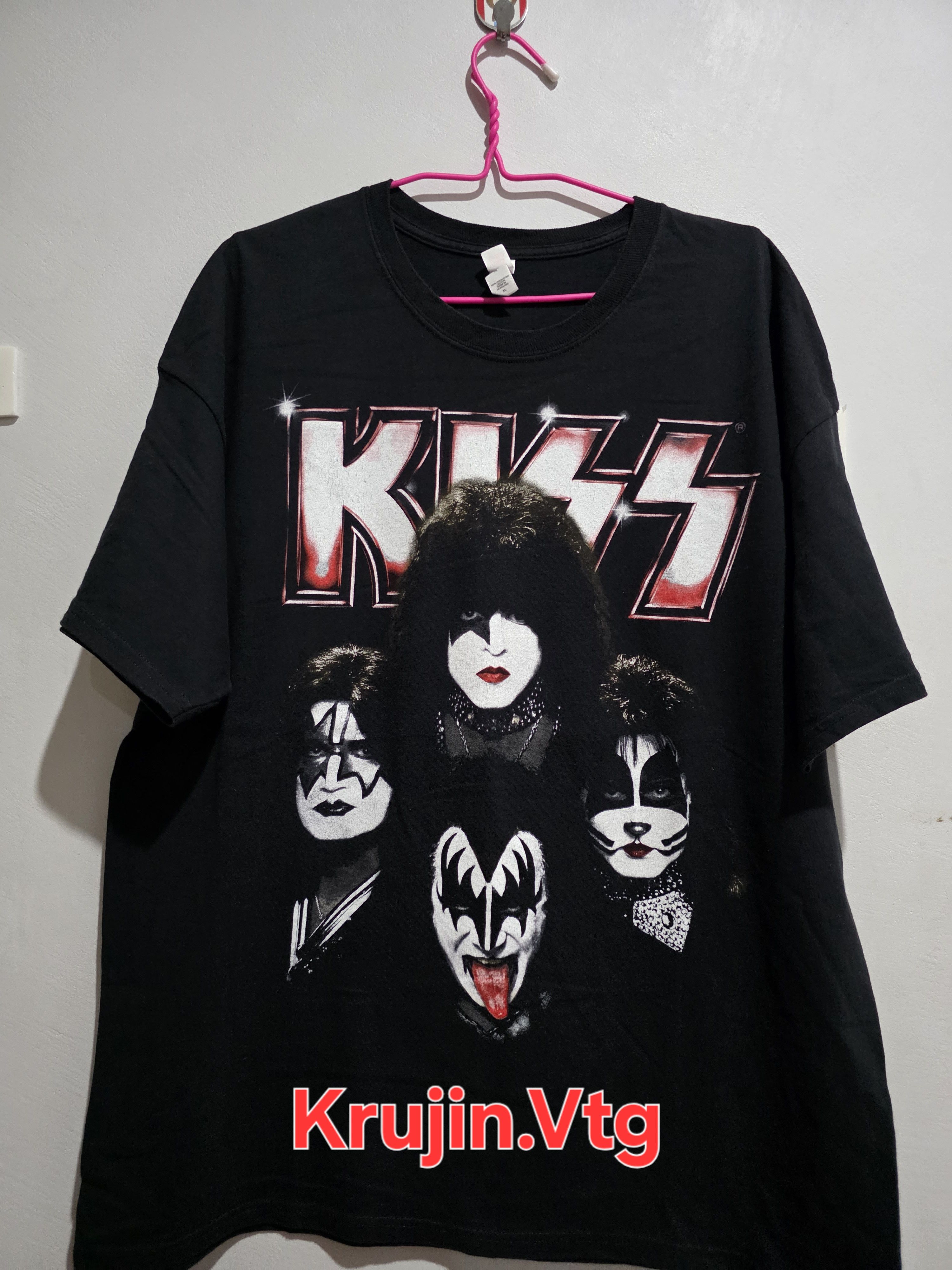 Other This KISS t-shirt "The Hottest Show on Earth" Size US XL / EU 56 / 4 - 1 Thumbnail