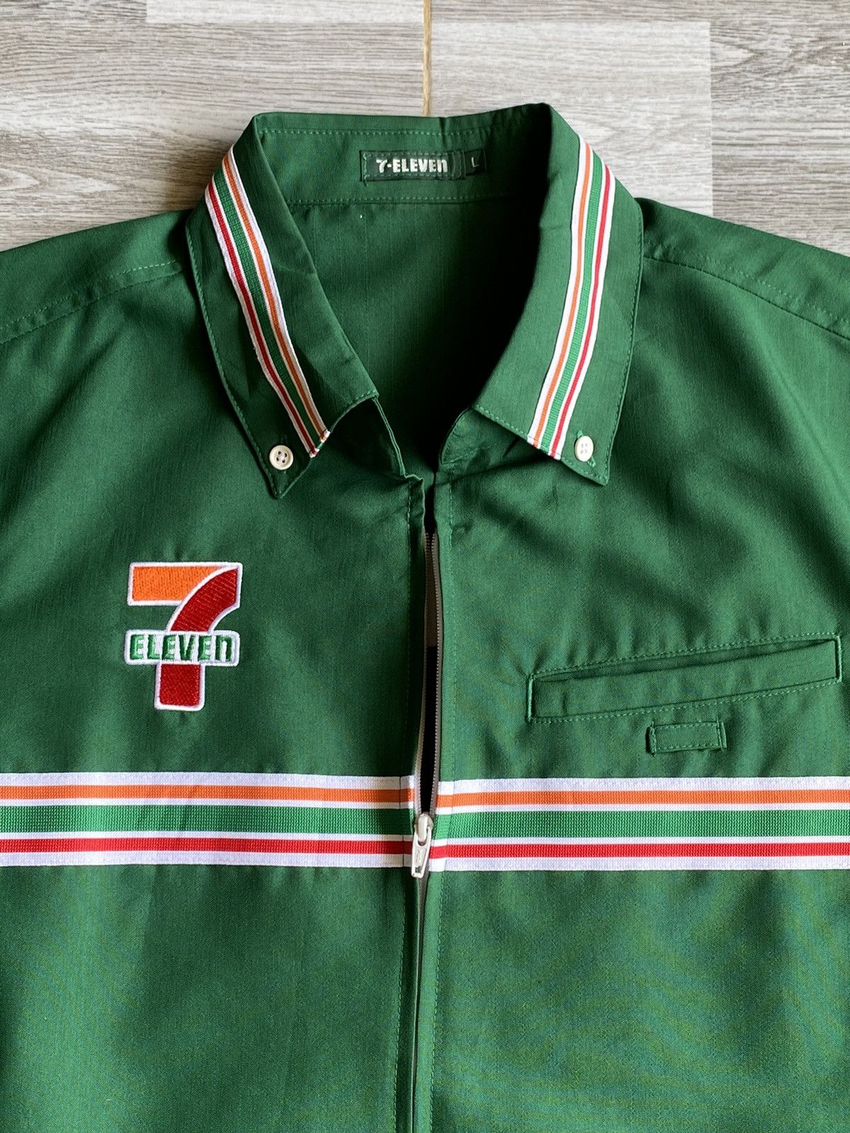 Japanese Brand × Vintage VTG 7-ELEVEN Uniform Shirt/Jacket Zip Up Size US L / EU 52-54 / 3 - 6 Thumbnail