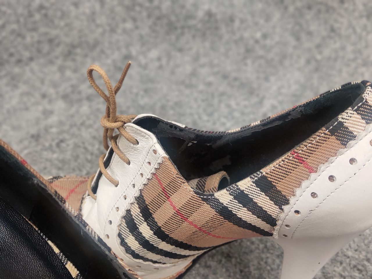 Burberry Vintage Burberry London Nova Check Leather Heels Shoes Y2K Size US 7 / IT 37 - 22 Thumbnail