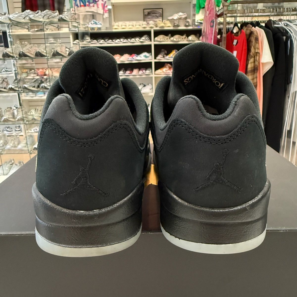 Jordan Brand Size 9.5 - Air Jordan 5 Retro Wings Low Class of 2020-21 Size US 9.5 / EU 42-43 - 3 Thumbnail