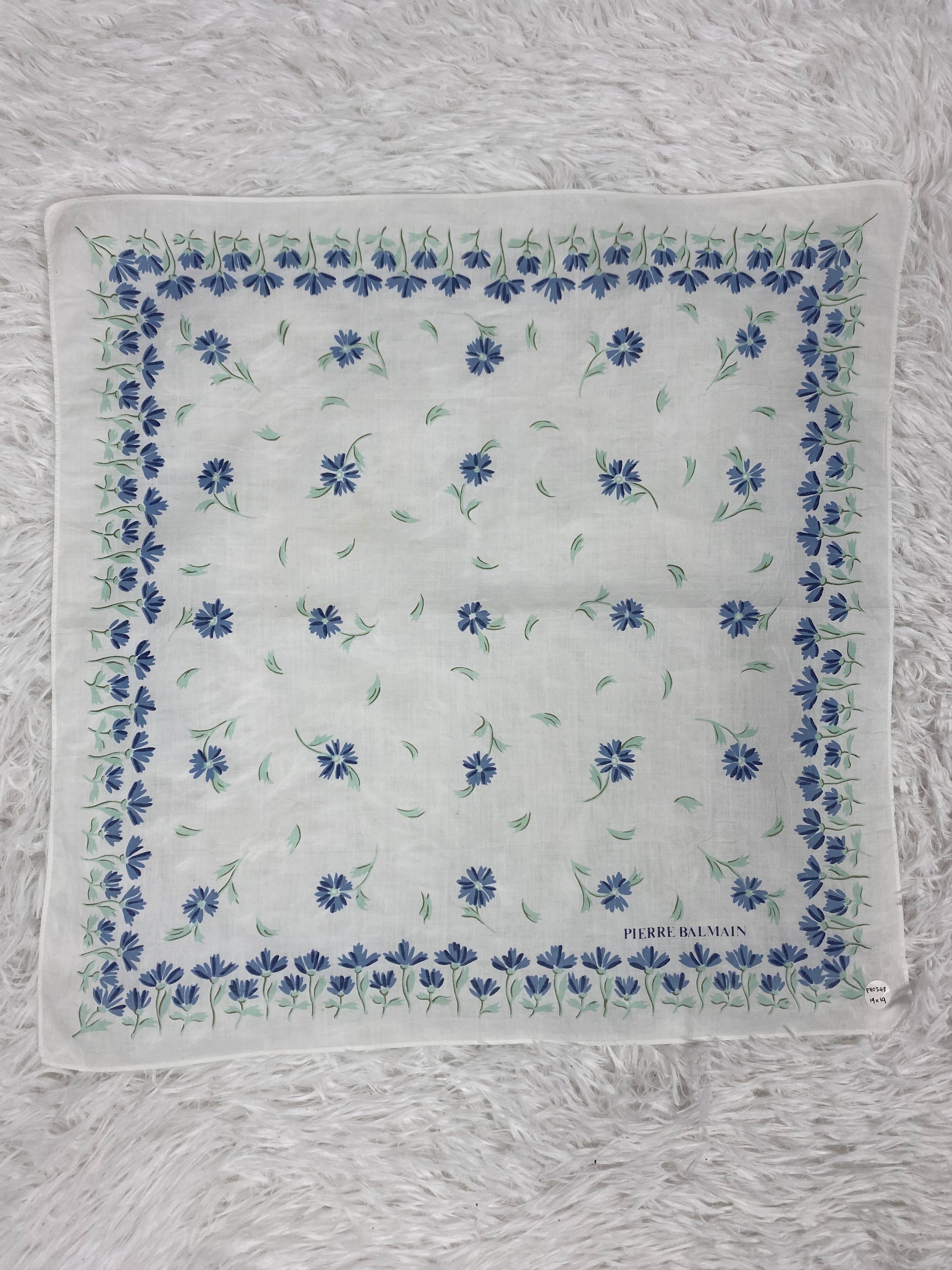 Pierre Balmain Vintage Pierre Balmain handkerchief Neckerchief PH0548 Size ONE SIZE - 3 Thumbnail