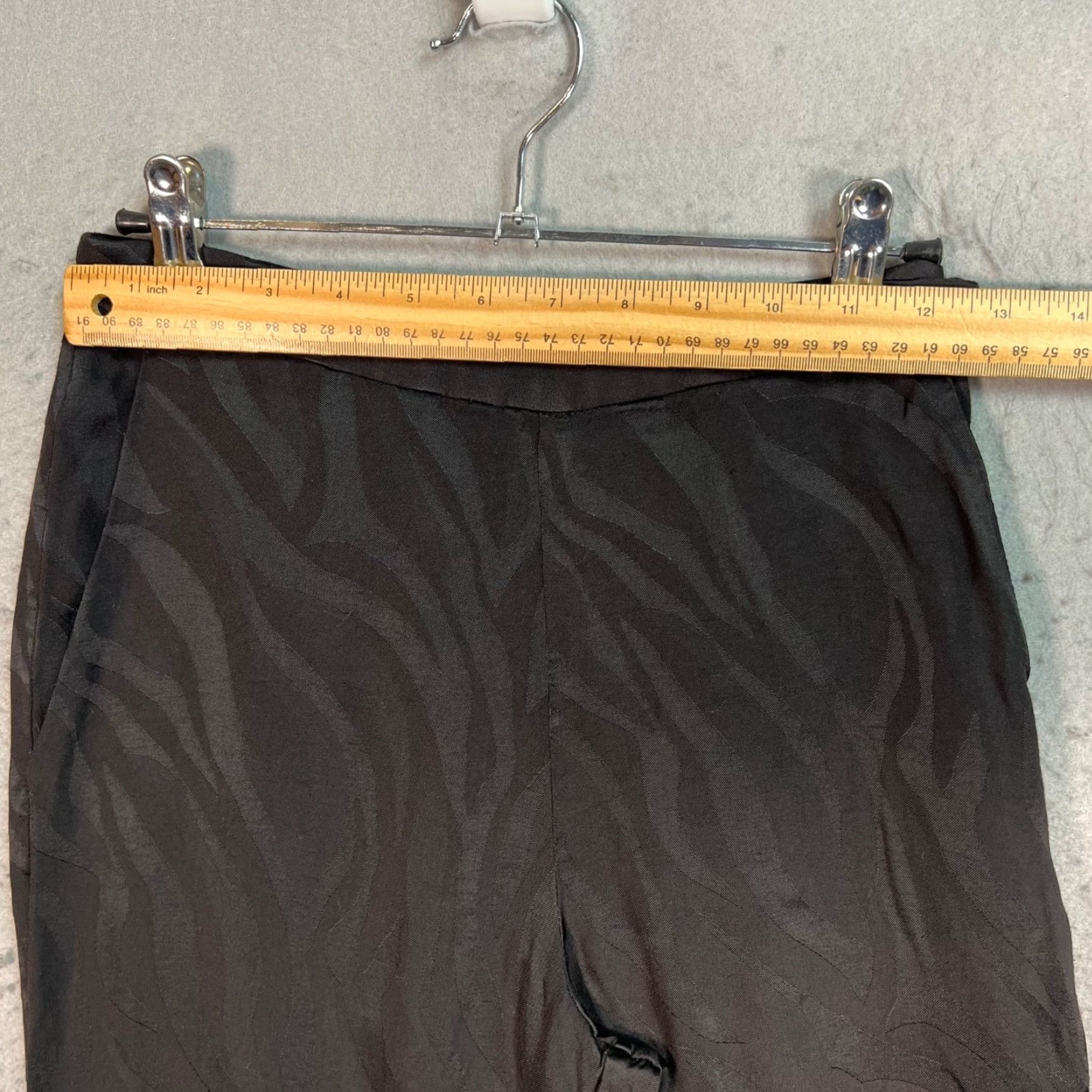 French Connection French Connection Womens Pants Size 2 Black Zebra Textured Wide-Leg Dress Pants Pockets Size 26" / US 2 / IT 38 - 5 Thumbnail