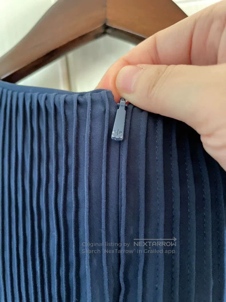 Loro Piana Loro Piana Silk Pleated Dress Size S / US 4 / IT 40 - 2 Thumbnail