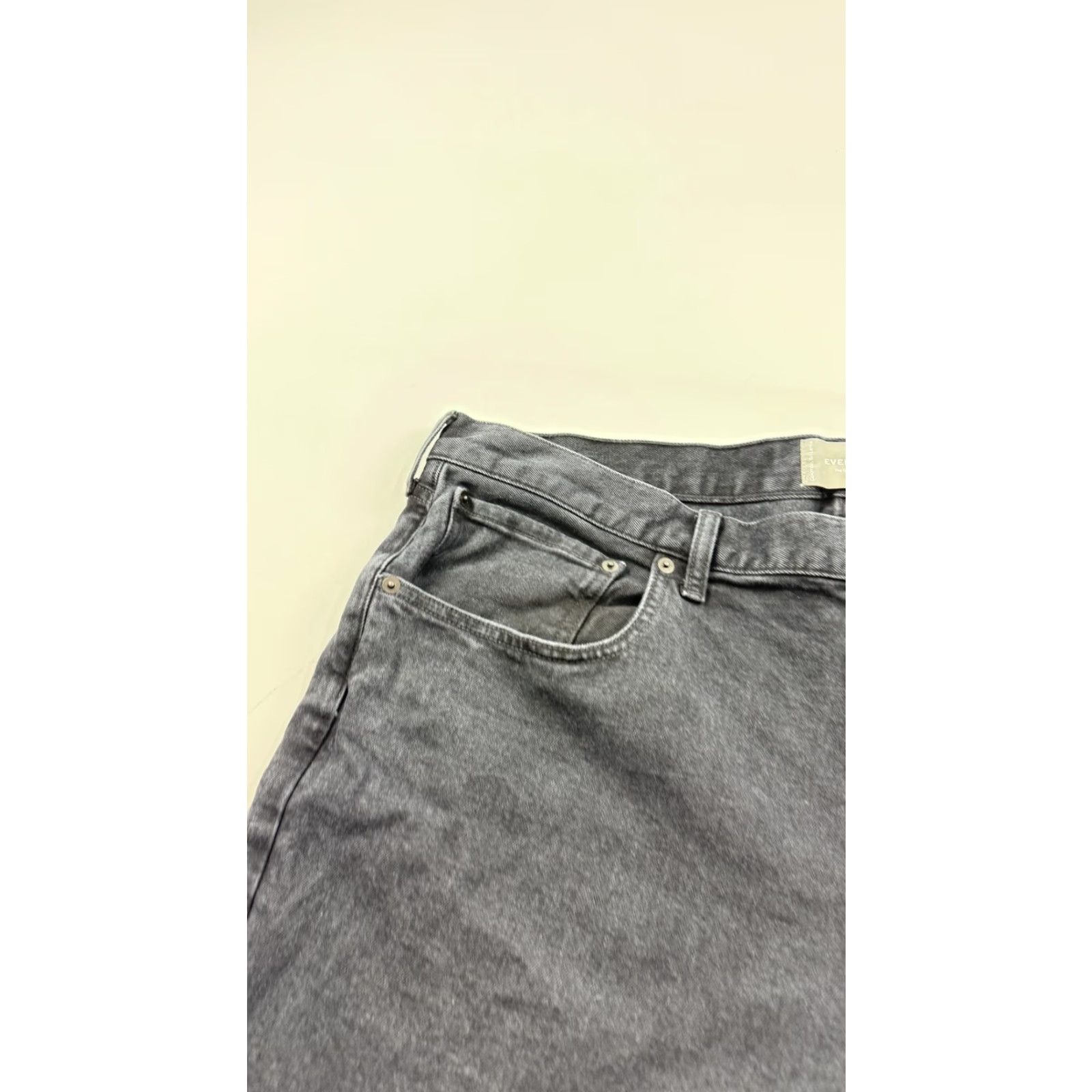 Everlane Everlane Jeans Mens 40x30 Black The Organic Taper Denim Straight Leg Relaxed Fit Jeans Mens Black 40x30 Size US 40 / EU 56 - 4 Thumbnail