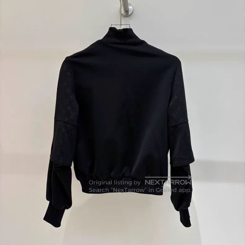 Louis Vuitton Louis Vuitton Full logo print jacket Size S / US 4 / IT 40 - 2 Thumbnail