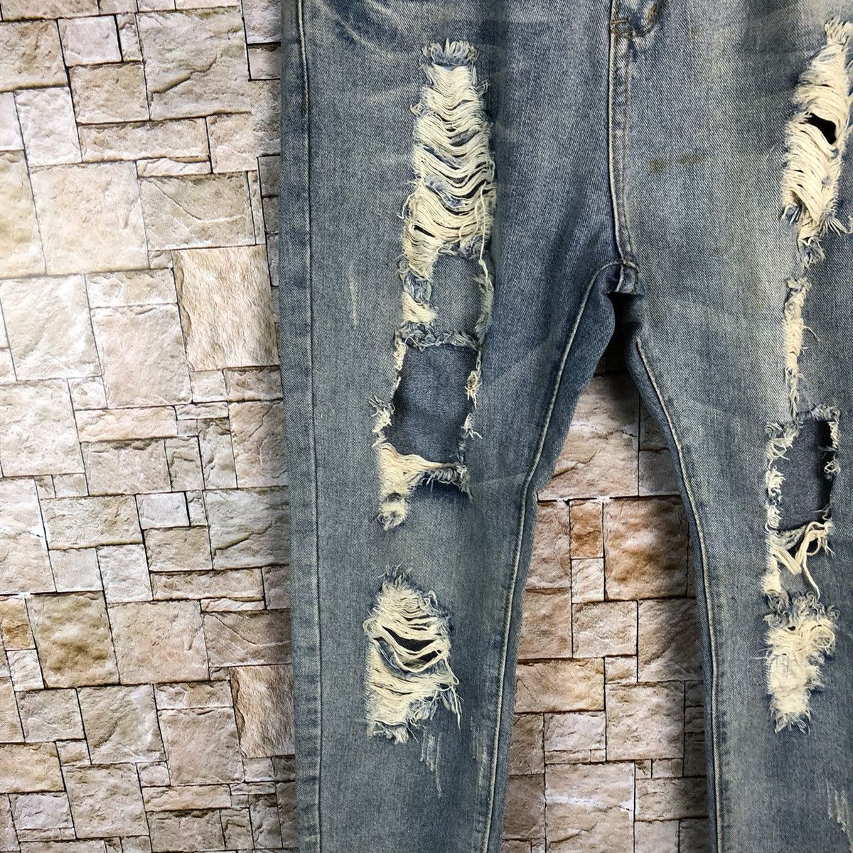 Japanese Brand Zichen Jeans Distressed Denim Pants #A129 Size US 31 - 11 Thumbnail