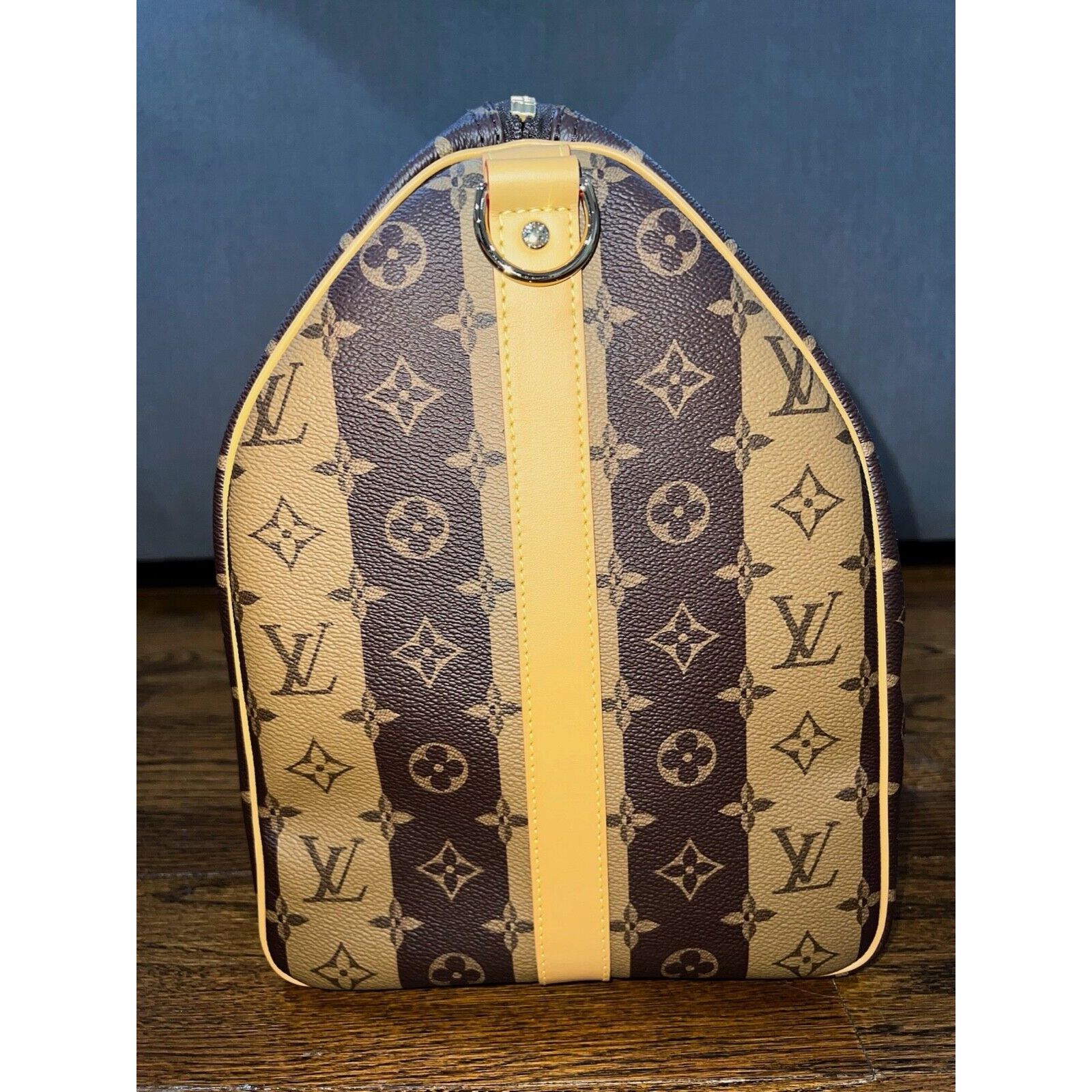 Louis Vuitton Louis Vuitton Keepall Bandouliere Monogram Heart Travel Bag Size ONE SIZE - 6 Thumbnail