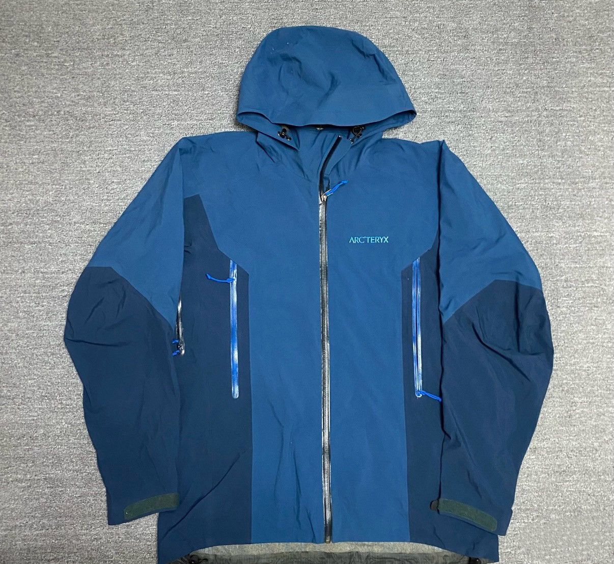 Arc'teryx Arc'teryx Stingray Hard Shell Waterproof Jacket J16 Size US L / EU 52-54 / 3 - 1 Thumbnail