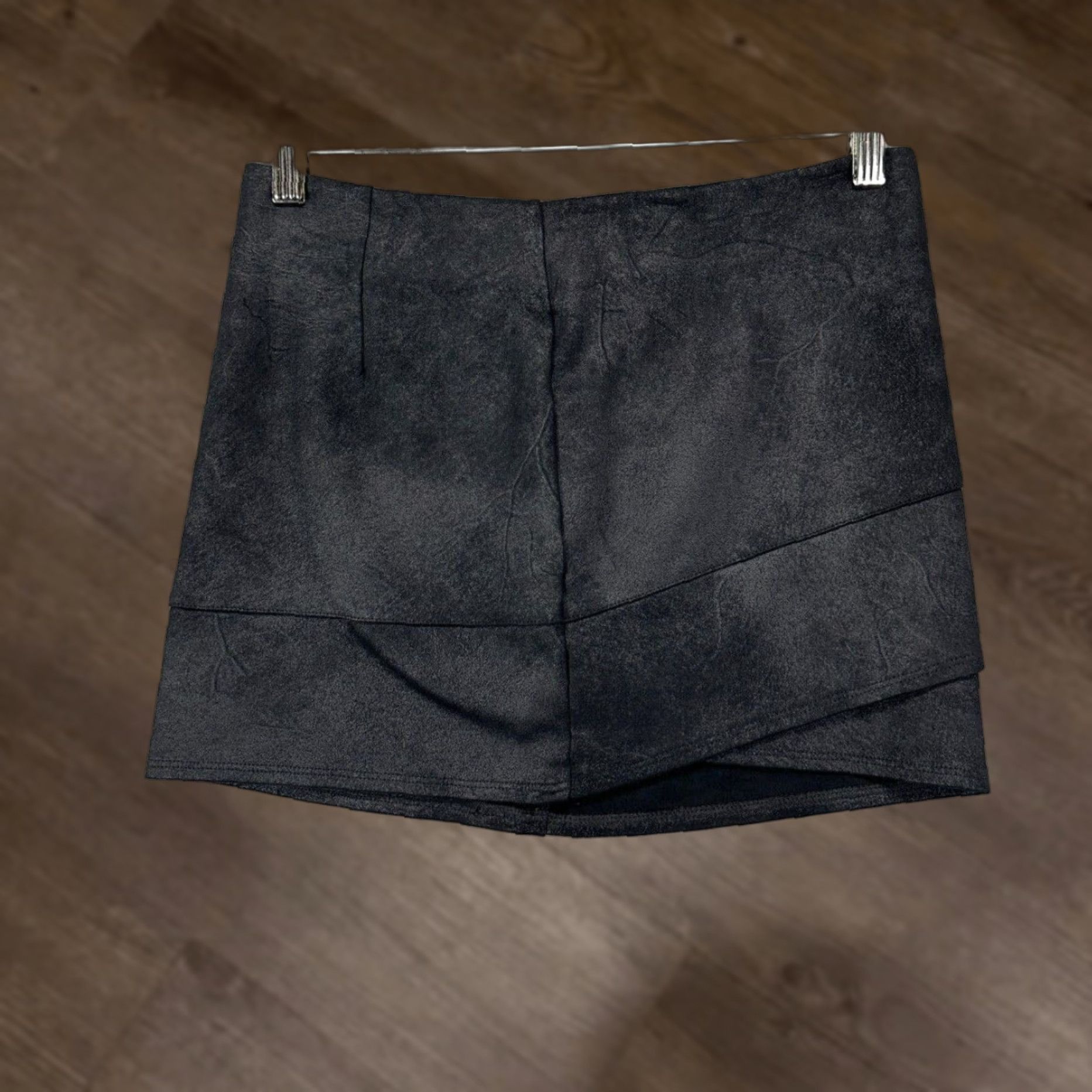 Free People Free People Skirt Womens 0 Black Mini Straight Back Zip Casual Outdoor Ladies Mens? Size 25" / US 0 / IT 36 - 1 Thumbnail