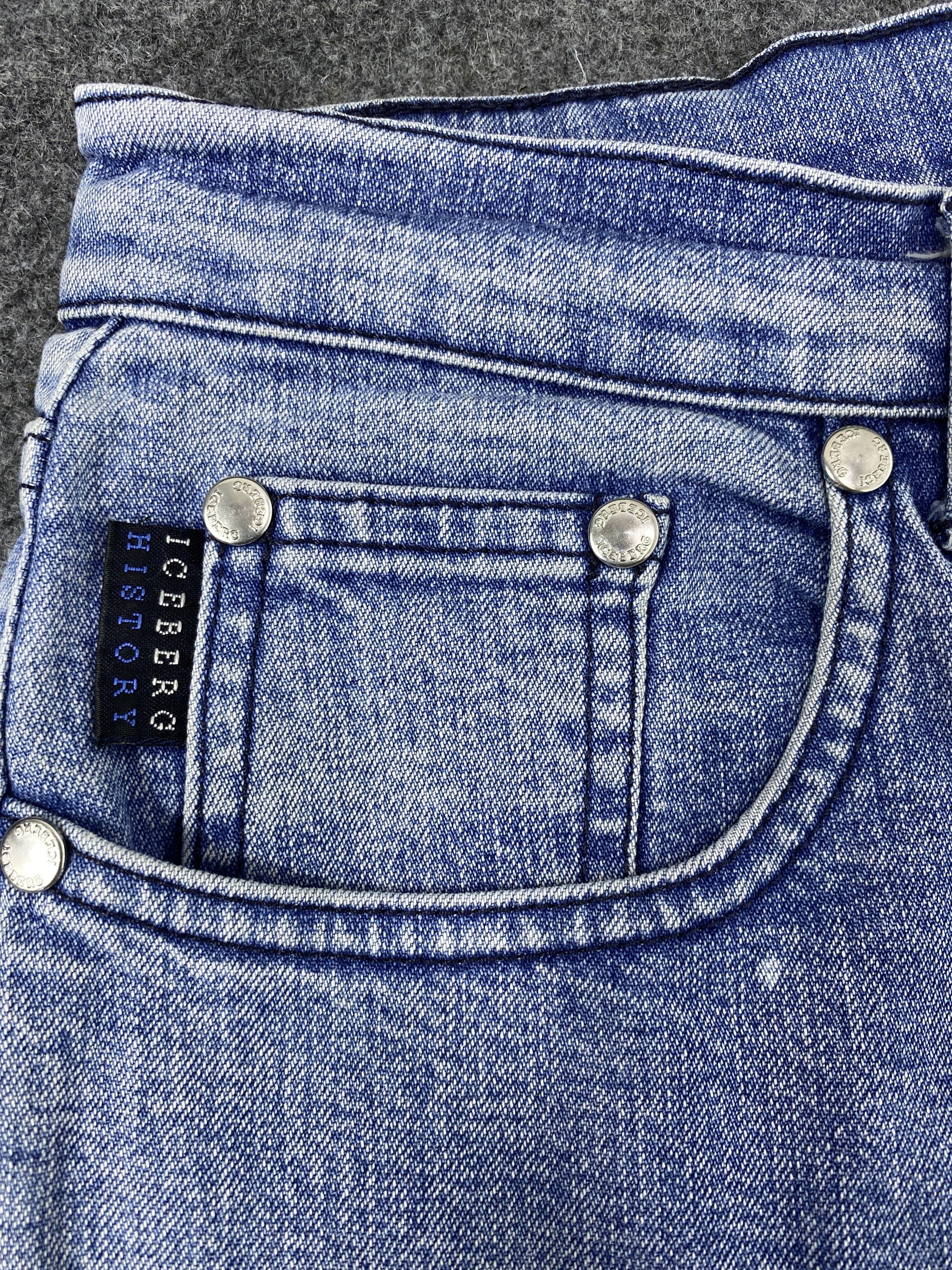 Disney Iceberg History by Disney Blue Wash Jeans - J1009 Size 27" / US 4 / IT 40 - 7 Thumbnail