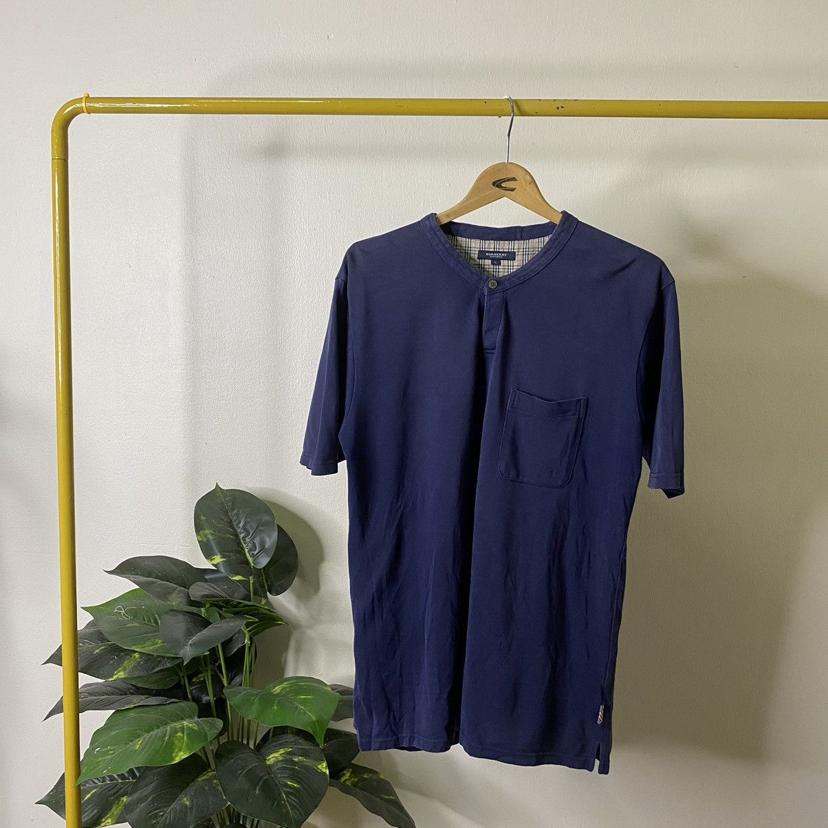 Burberry Burberry London Essential Navy Blank Tee Size US M / EU 48-50 / 2 - 1 Thumbnail