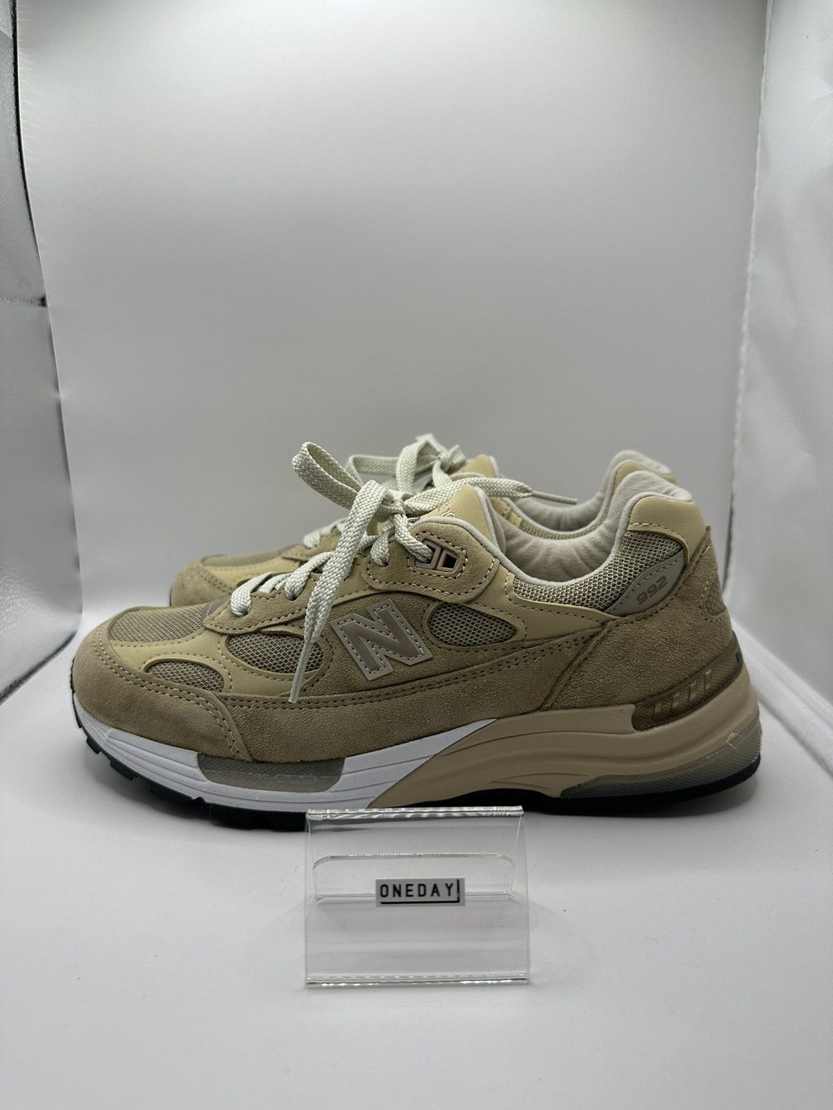 New Balance New Balance 992 Size US 6 / EU 39 - 3 Thumbnail