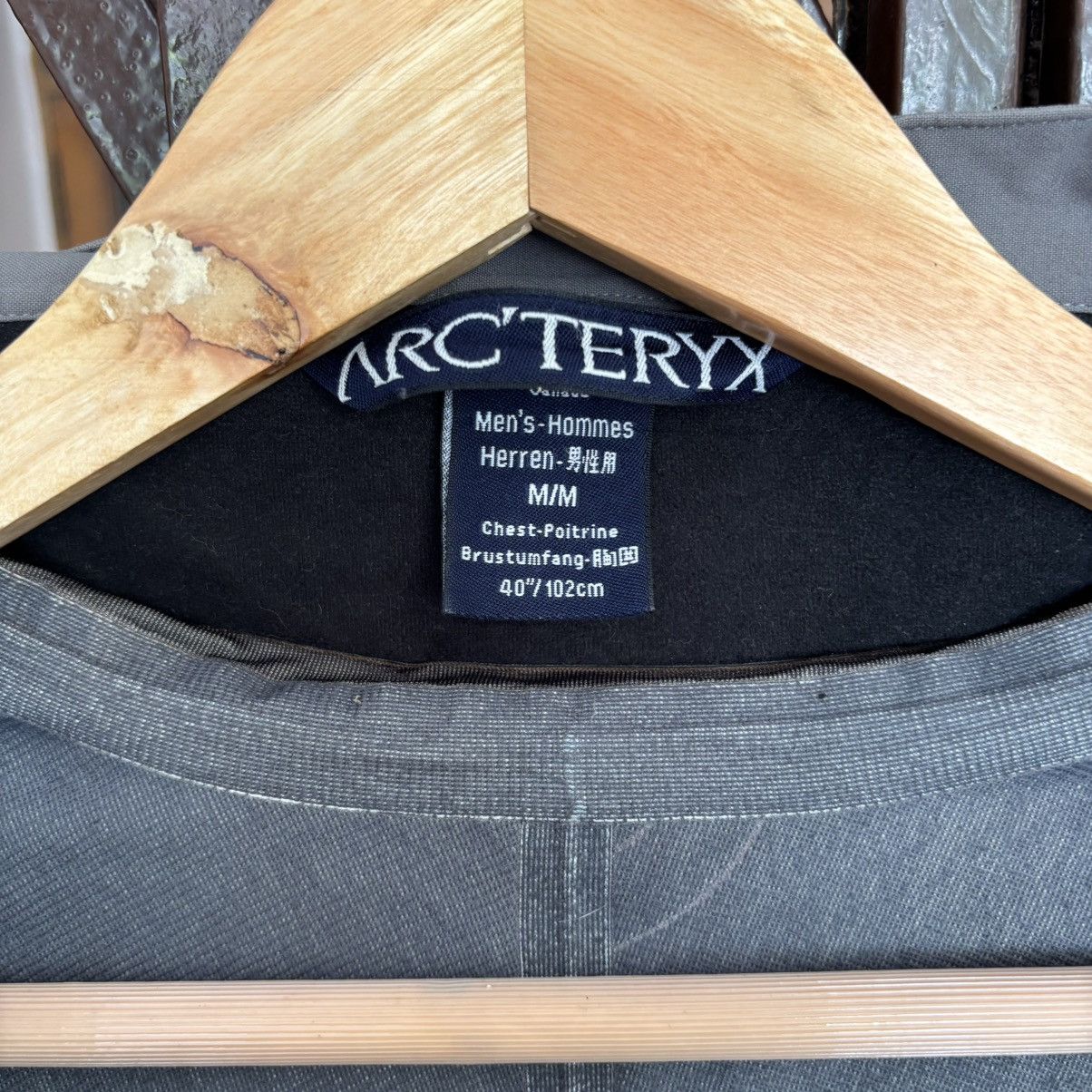 Arc'teryx Vintage Arcteryx Stingray GTX ‘Gunmetal’ Jacket Size US M / EU 48-50 / 2 - 9 Thumbnail