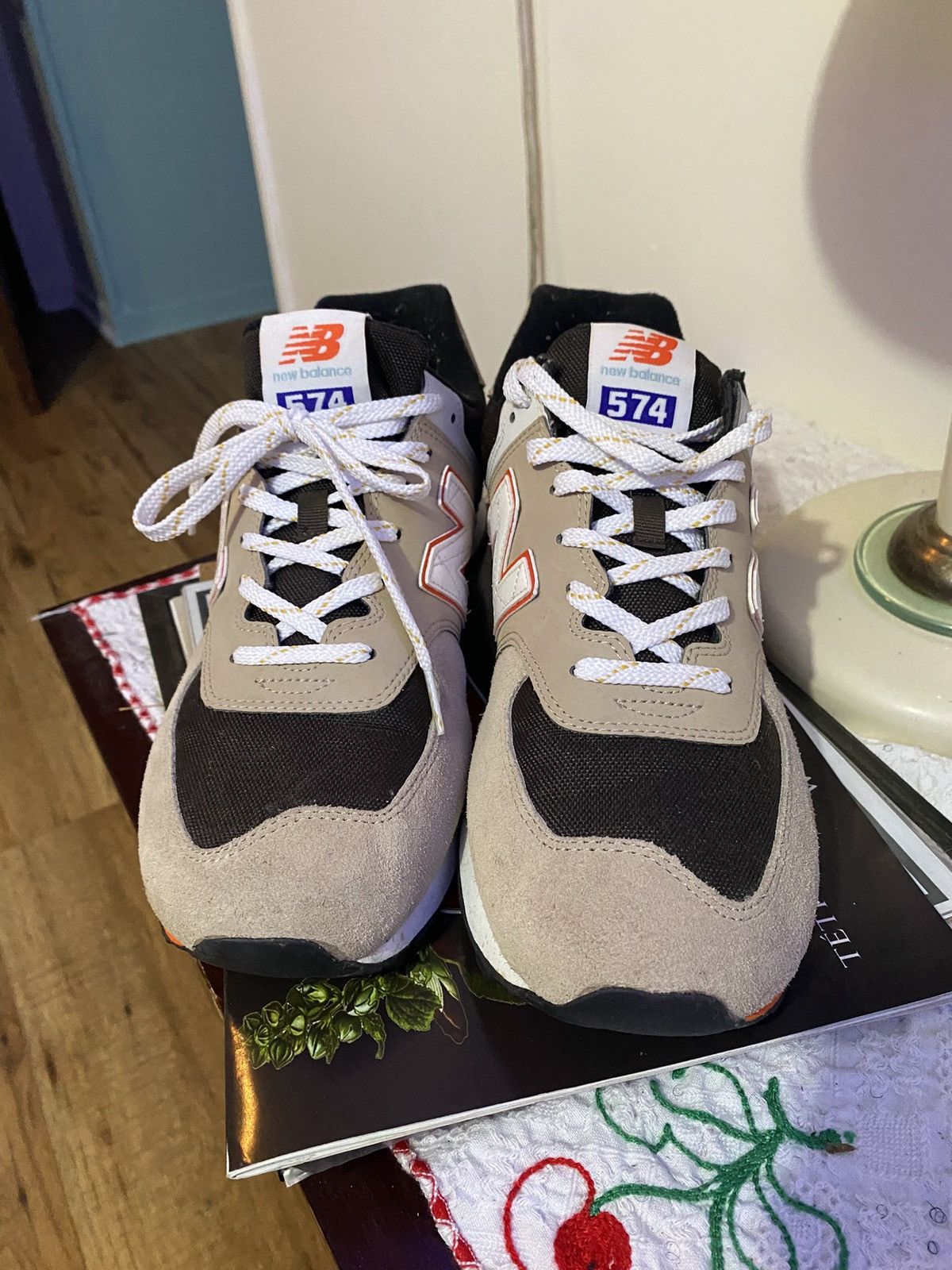 New Balance New balance 574 Size US 11.5 / EU 44-45 - 1 Thumbnail