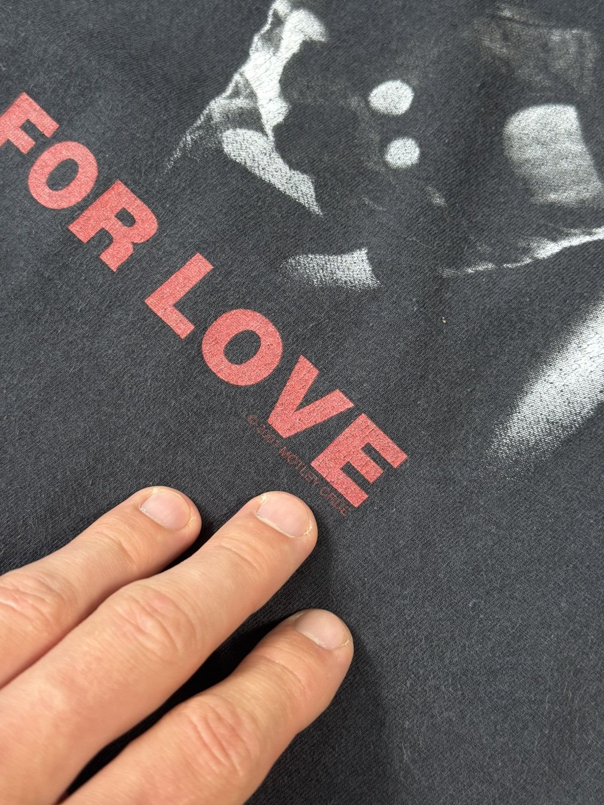 Vintage Motley Crue 2001 vintage too fast for love tee black glam Size US M / EU 48-50 / 2 - 3 Thumbnail