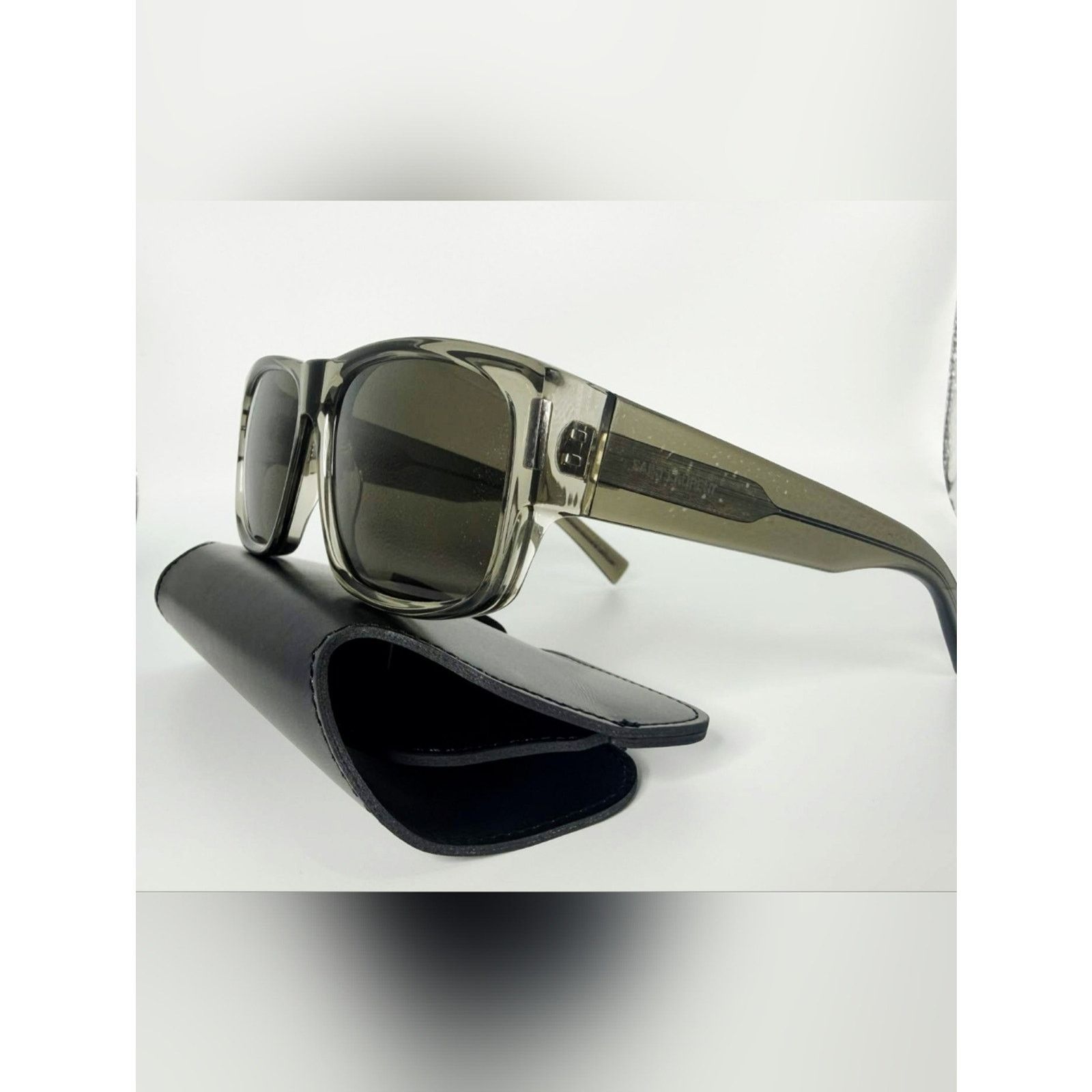 Saint Laurent Paris 😎 AUTHENTIC Saint Laurent SL 689 Square Sunglasses – Grey Size ONE SIZE - 1 Thumbnail
