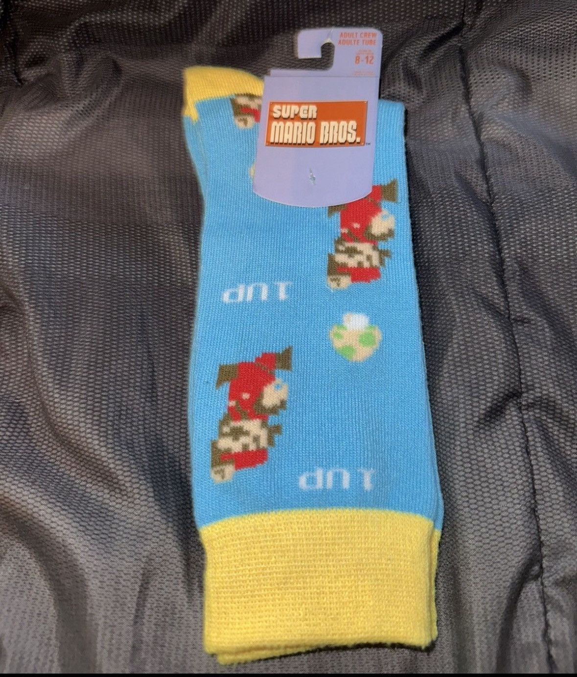 Nintendo 8 Bit Mario Socks Size ONE SIZE - 1 Thumbnail