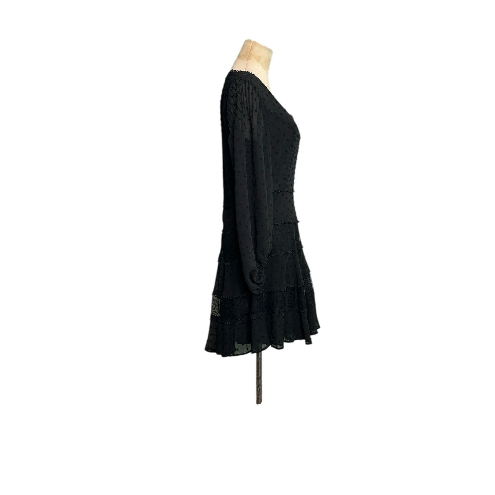 REVOLVE Bardot Mae black lace long sleeves tiered mini dress size 6 Size M / US 6-8 / IT 42-44 - 13 Thumbnail