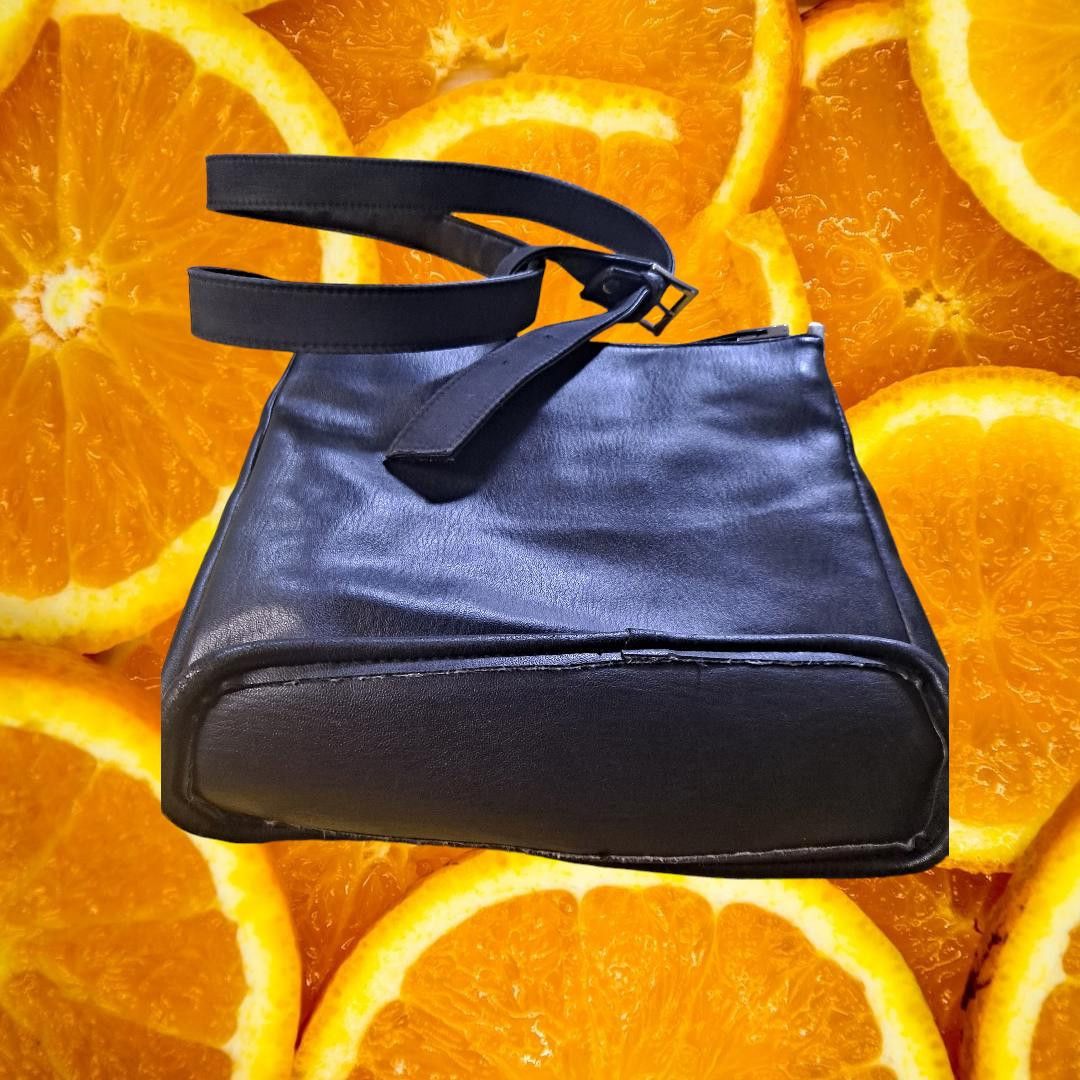 Liz Claiborne Liz Claiborne Navy Cross Body Bag / Shoulder Purse Size ONE SIZE - 3 Thumbnail