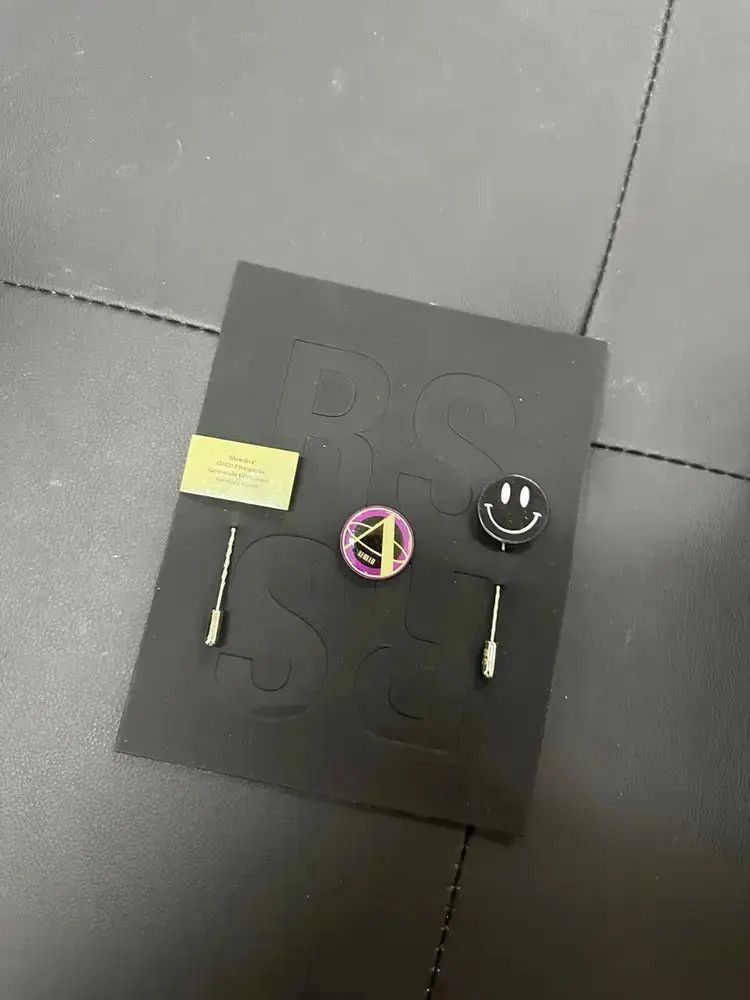 Raf Simons Raf Simons 20SS Pin Set-2505 Size ONE SIZE - 2 Thumbnail