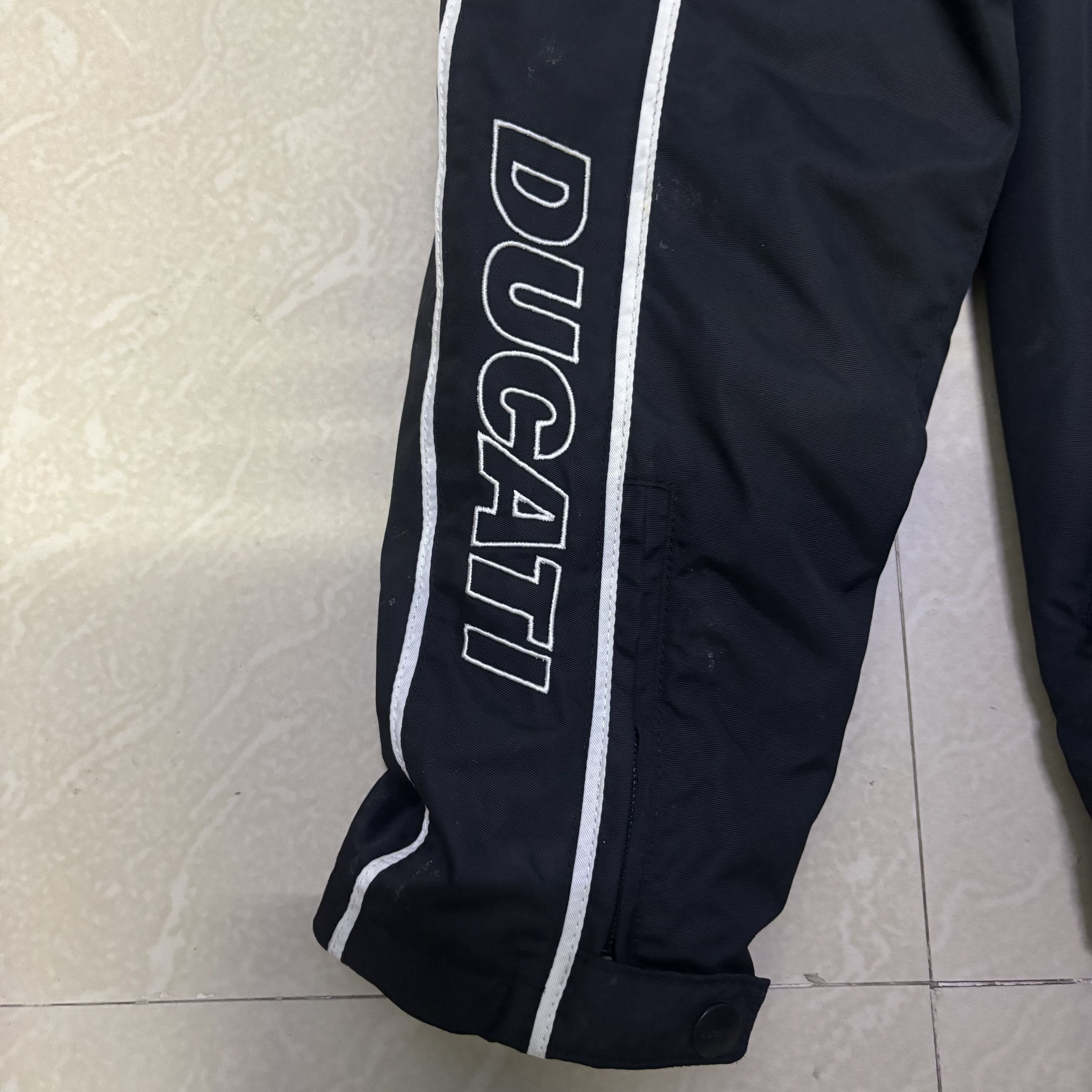 Ducati Ducati Corse Padded Performance Racing Jacket Size US L / EU 52-54 / 3 - 4 Thumbnail