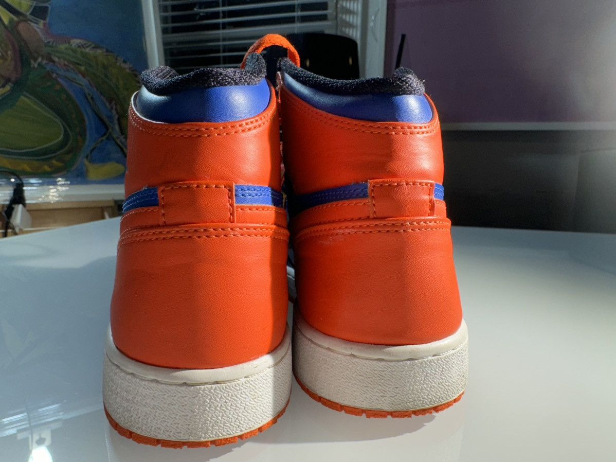 Jordan Brand Jordan 1 Retro High (GS) Kith New York Knicks Size US 6.5 / EU 39-40 - 9 Thumbnail