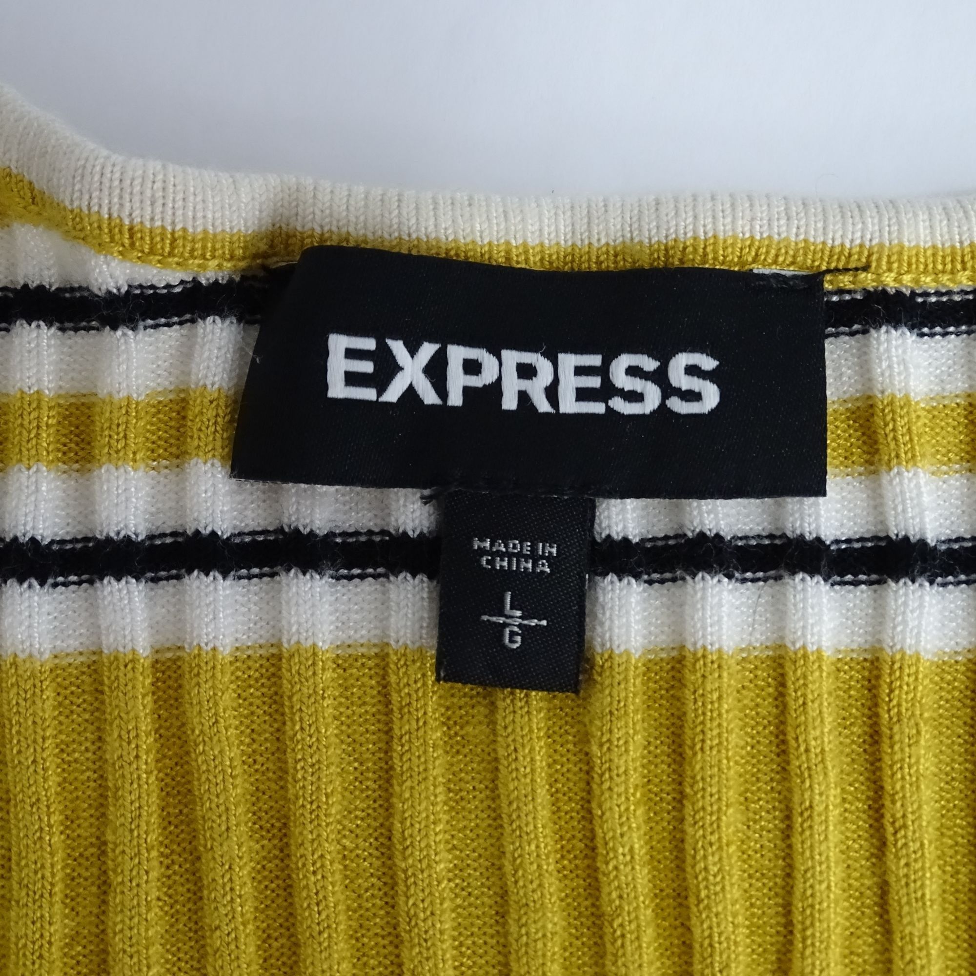 Express Express Striped Plunge V-Neck Ribbed Knit Top Women Size L Size L / US 10 / IT 46 - 4 Thumbnail