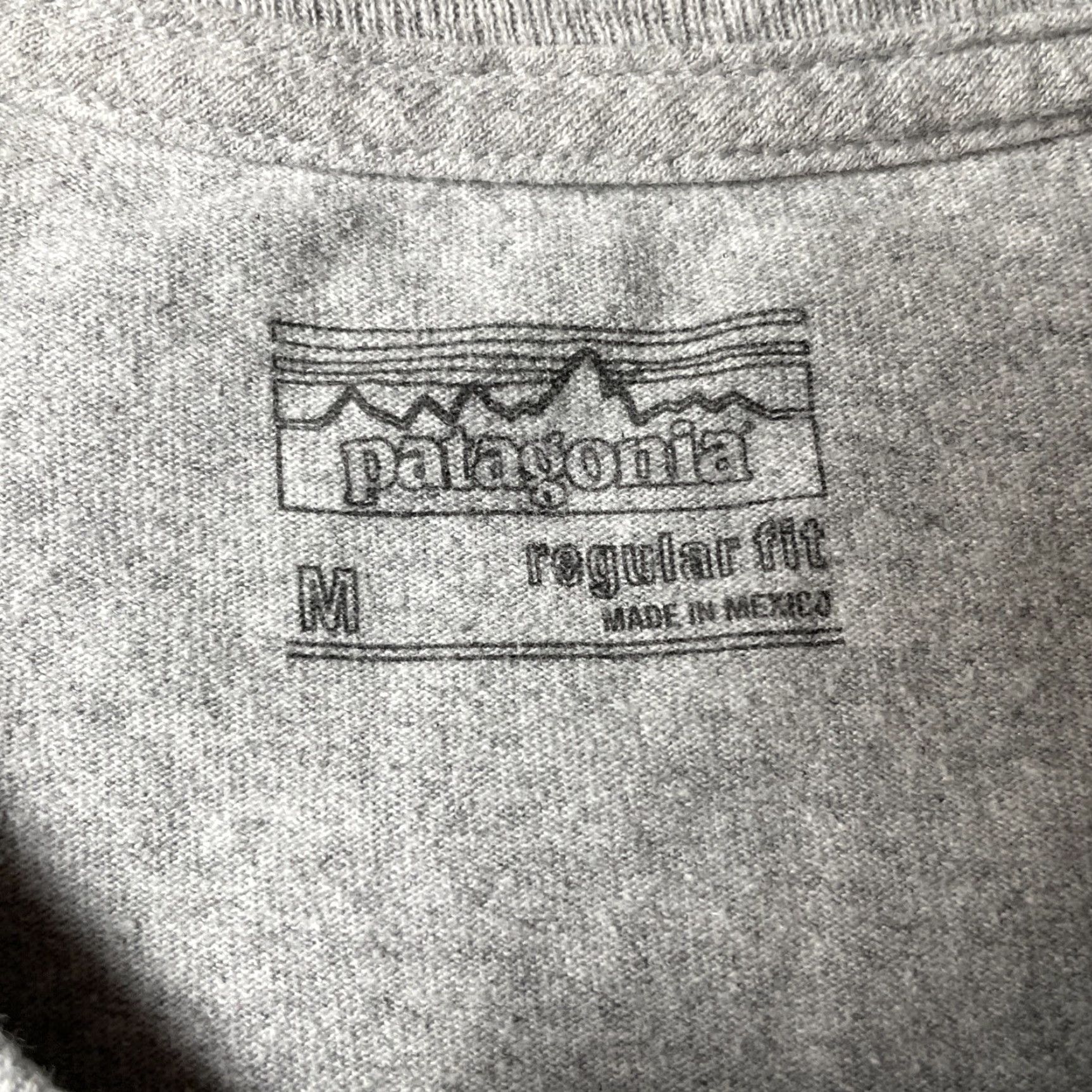 Patagonia Patagonia T-Shirt Mens M Gray Outdoor Cotton Blend Crew Neck Short Sleeve Size US M / EU 48-50 / 2 - 3 Thumbnail
