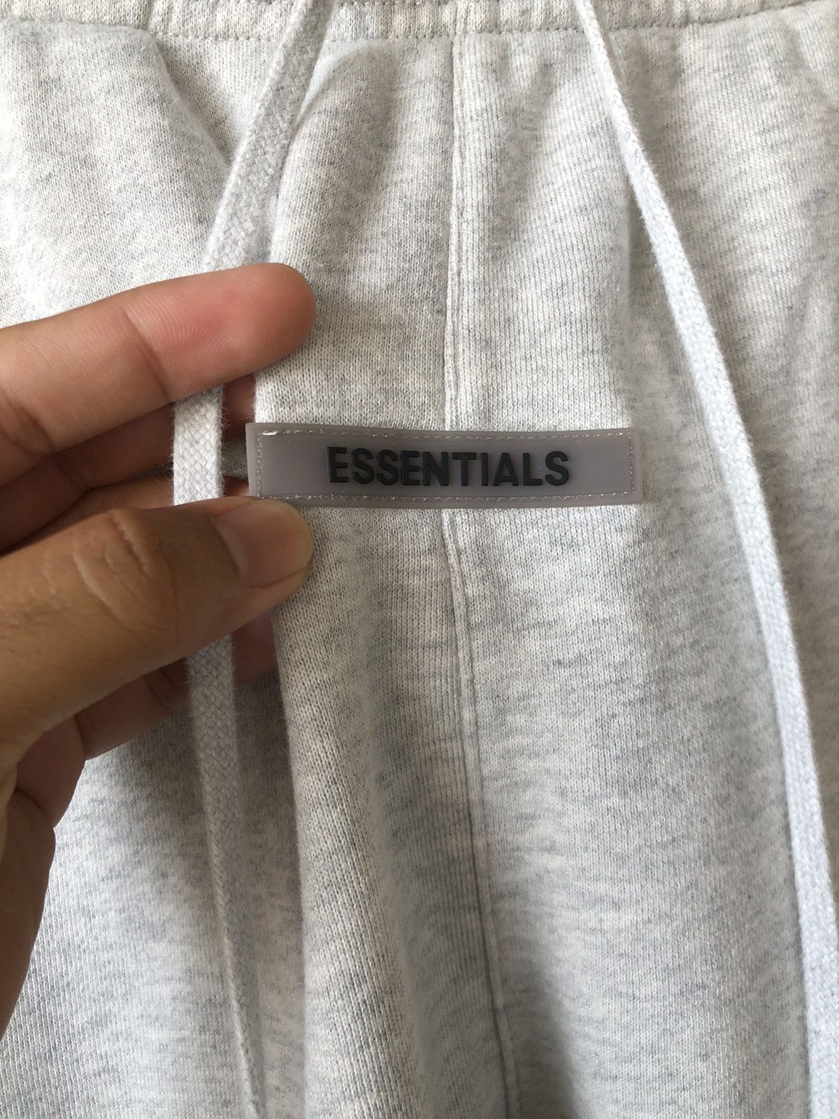 Essentials Essentials x Fear of God Gray Core Sweatpants Size US 33 - 6 Thumbnail