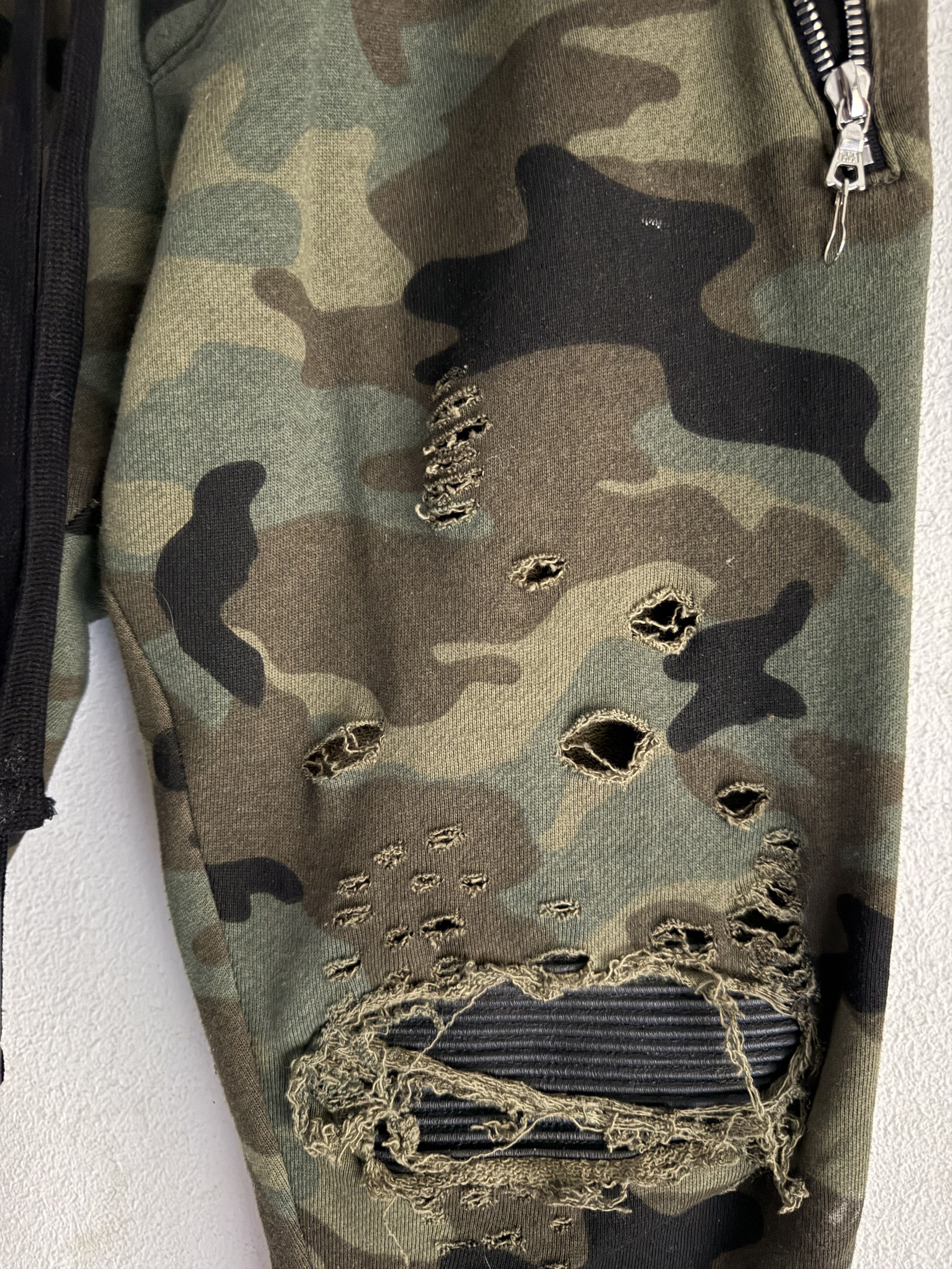Amiri Amiri MX1 Leather Patch Sweatpants Camo Size US 30 / EU 46 - 8 Thumbnail