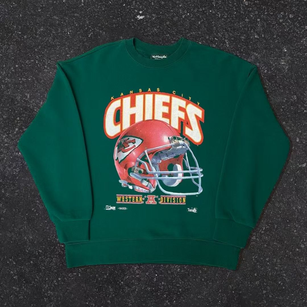 Vintage Green street trend retro Baseball Helmet printed Sweatshirt Size US L / EU 52-54 / 3 - 1 Thumbnail