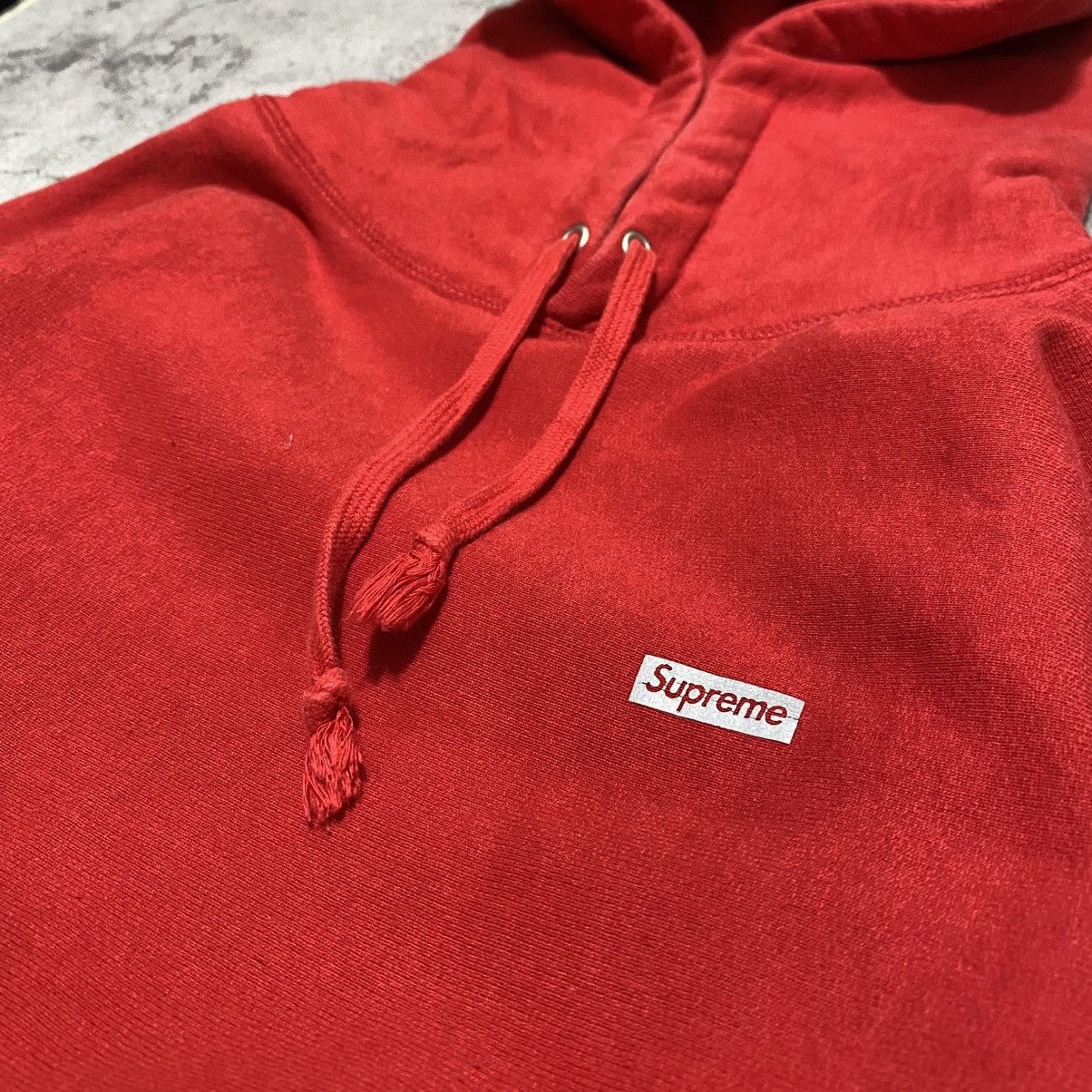 Supreme FW16 SUPREME 3M REFLECTIVE SMAL LOGO HOODIE Size US M / EU 48-50 / 2 - 4 Thumbnail