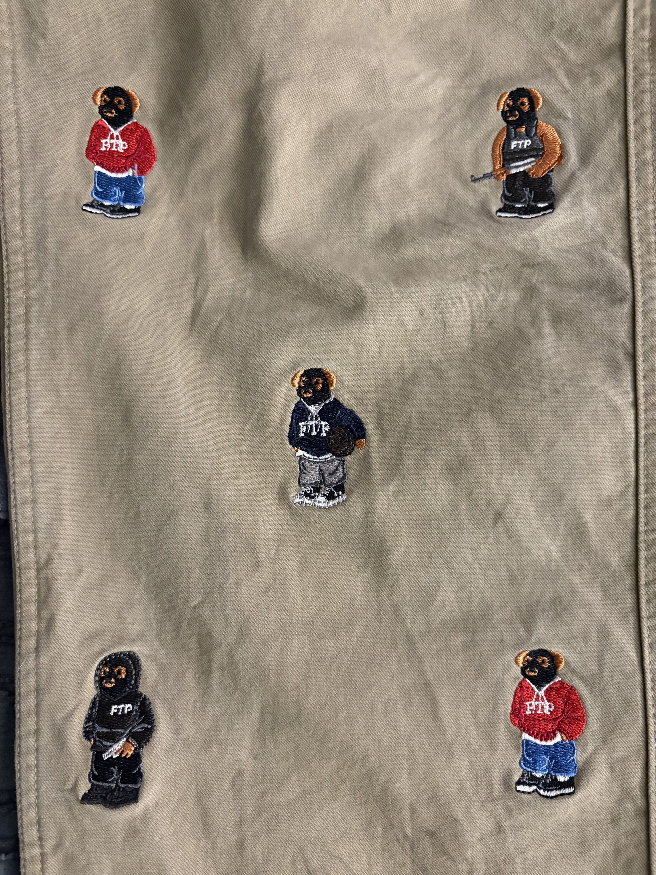 Fuck The Population FTP Embroidered Bear Pants Gently Worn Size US 32 / EU 48 - 2 Thumbnail