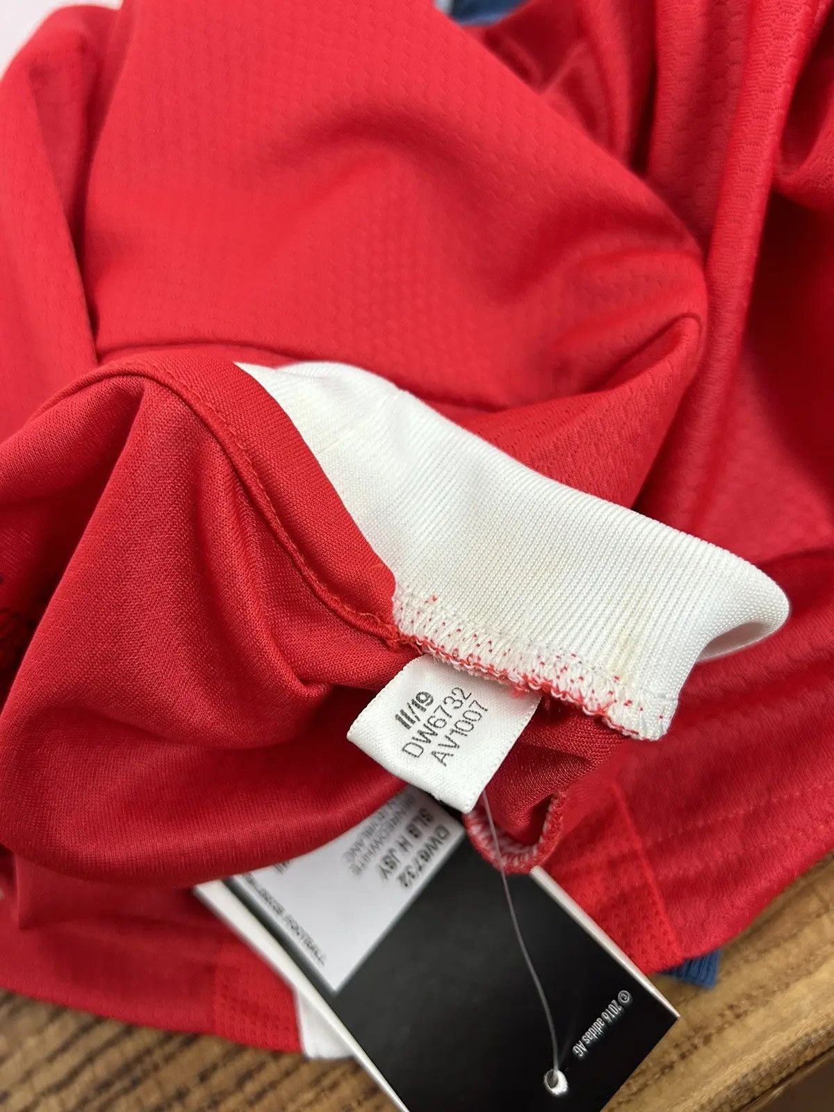 Adidas Adidas x SL Benfica 2019/20 Home Kit Soccer Jersey Size US XS / EU 42 / 0 - 11 Thumbnail