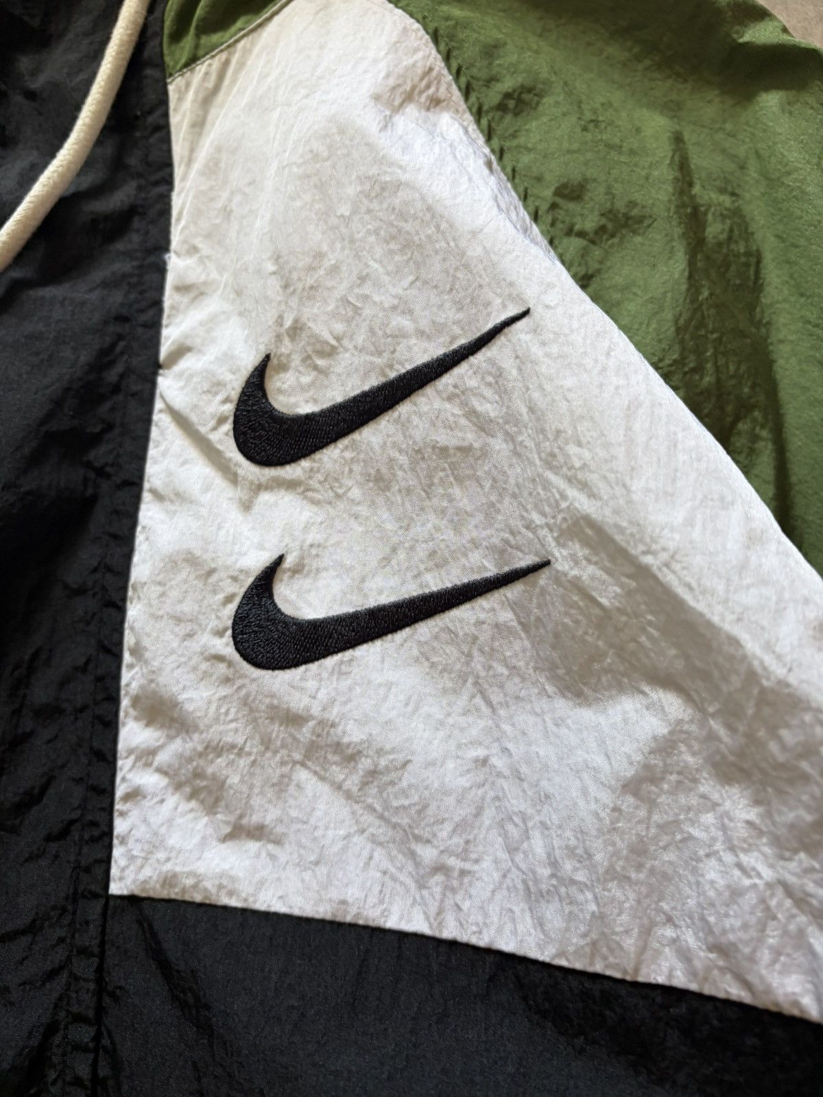 Nike Nike swoosh HD woven jacket Size US M / EU 48-50 / 2 - 5 Thumbnail