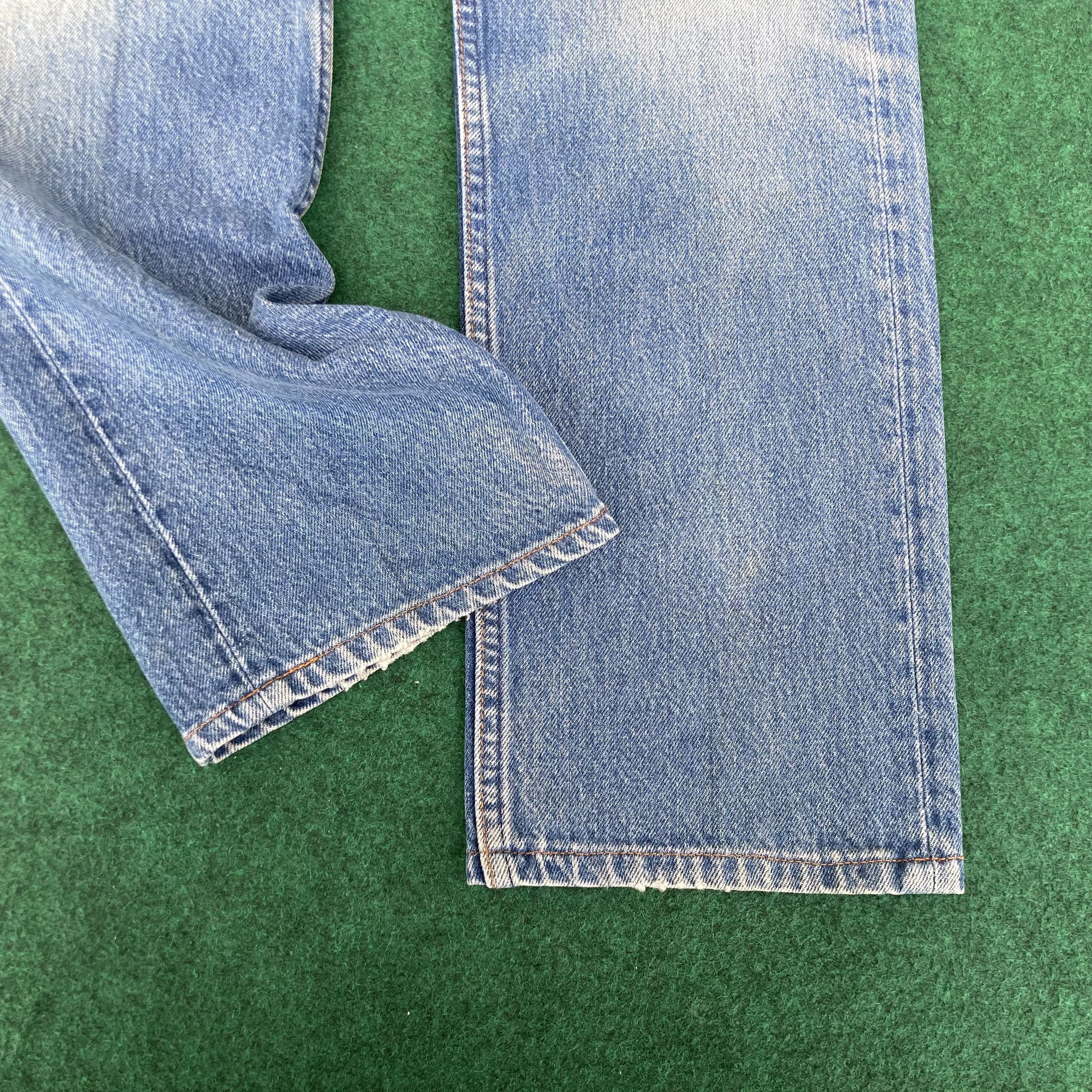 Levi's 28x31.5 Vintage Levis 501 Button Fly Blue Denim 28 Jeans Size US 28 / EU 44 - 9 Thumbnail
