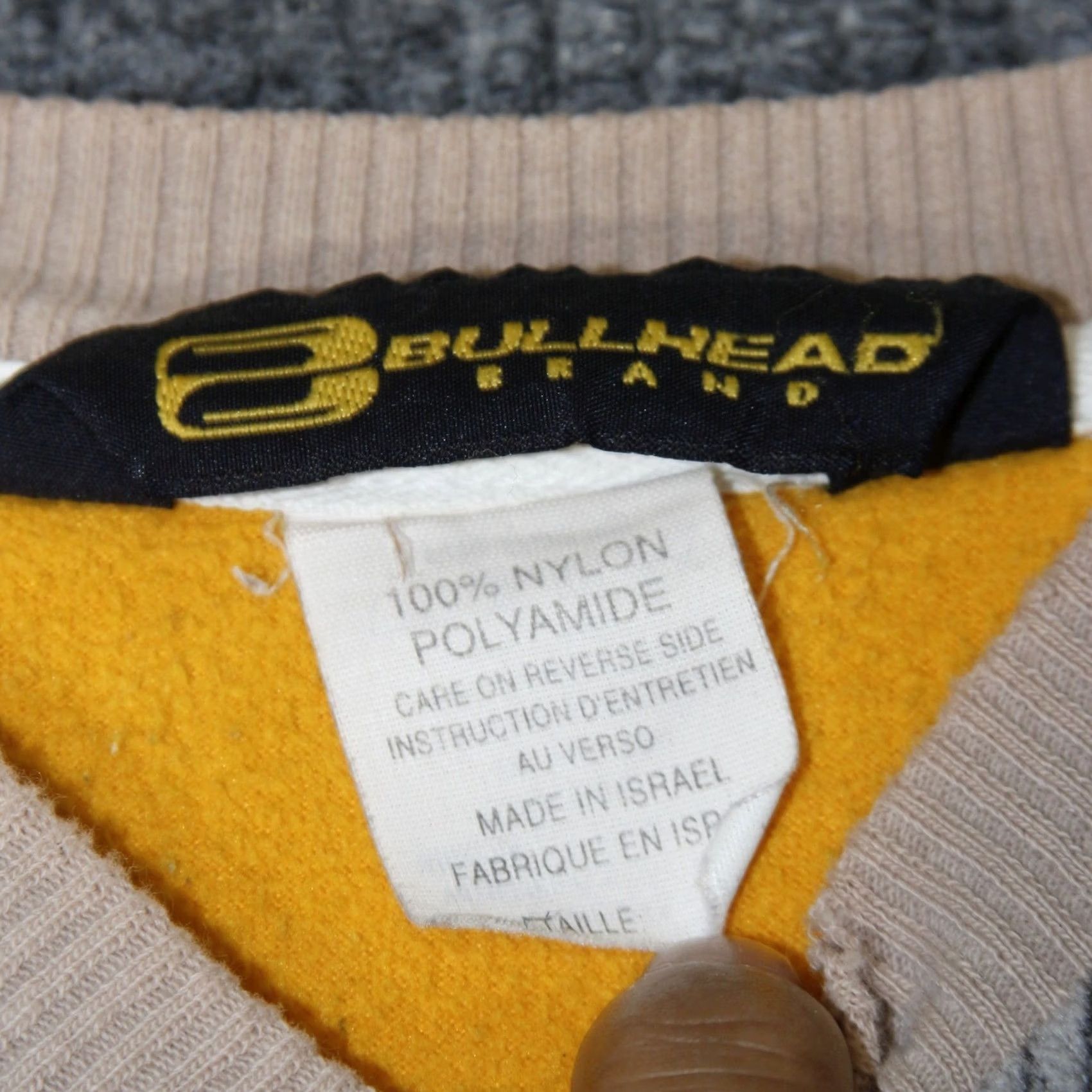 Vintage VINTAGE Bullhead Pullover Mens XL Gray Ribbed Nylon V-Neck Striped Gorpcore Skate Shirt Size US XL / EU 56 / 4 - 4 Thumbnail