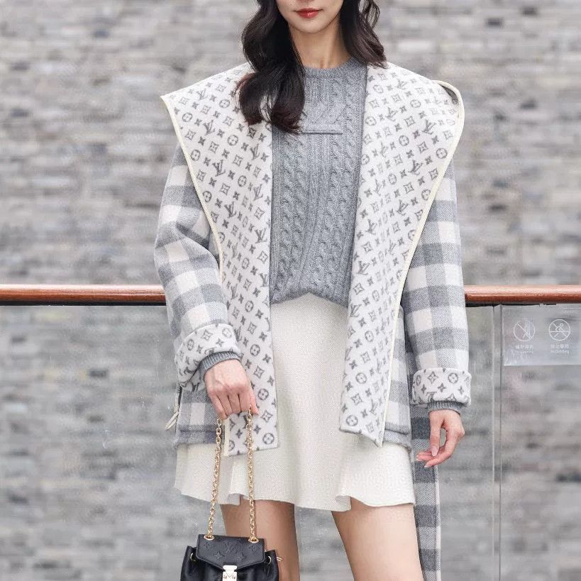 Louis Vuitton Louis Vuitton SS26 Double-Sided Checkered Hooded Coat Size XS / US 0-2 / IT 36-38 - 1 Thumbnail