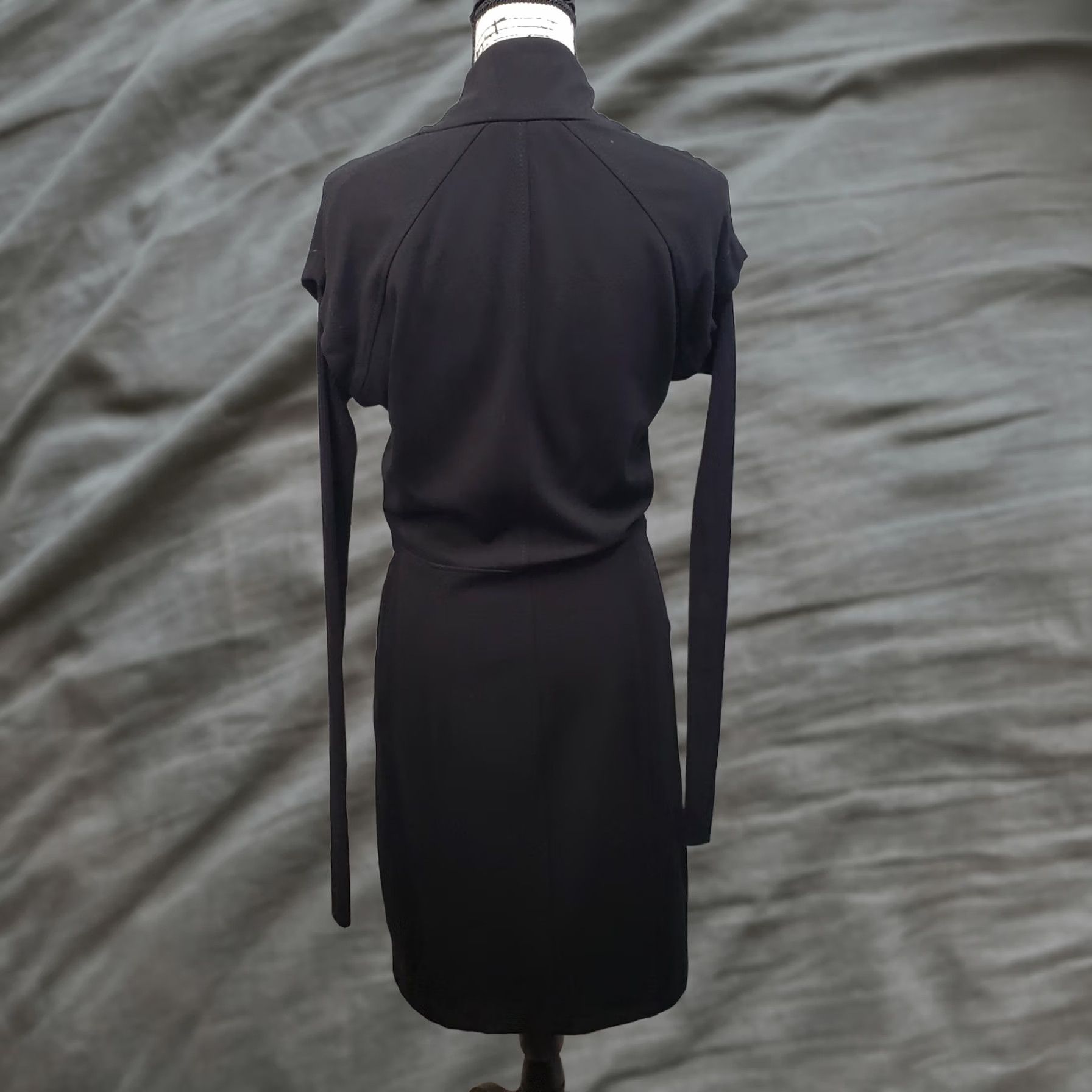 Vintage Et Cetera Bodycon Dress Womens Size 4 Black Viscose V-Neck Side Zip Knee Length Ribbed Sleeve Size S / US 4 / IT 40 - 1 Thumbnail