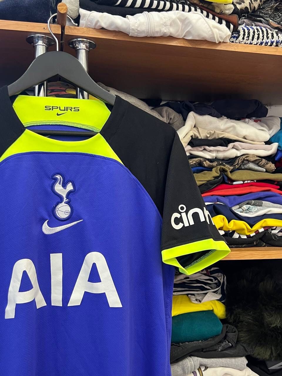 Nike Tottenham hotspurs Nike soccer jersey L AIA Size US L / EU 52-54 / 3 - 3 Thumbnail