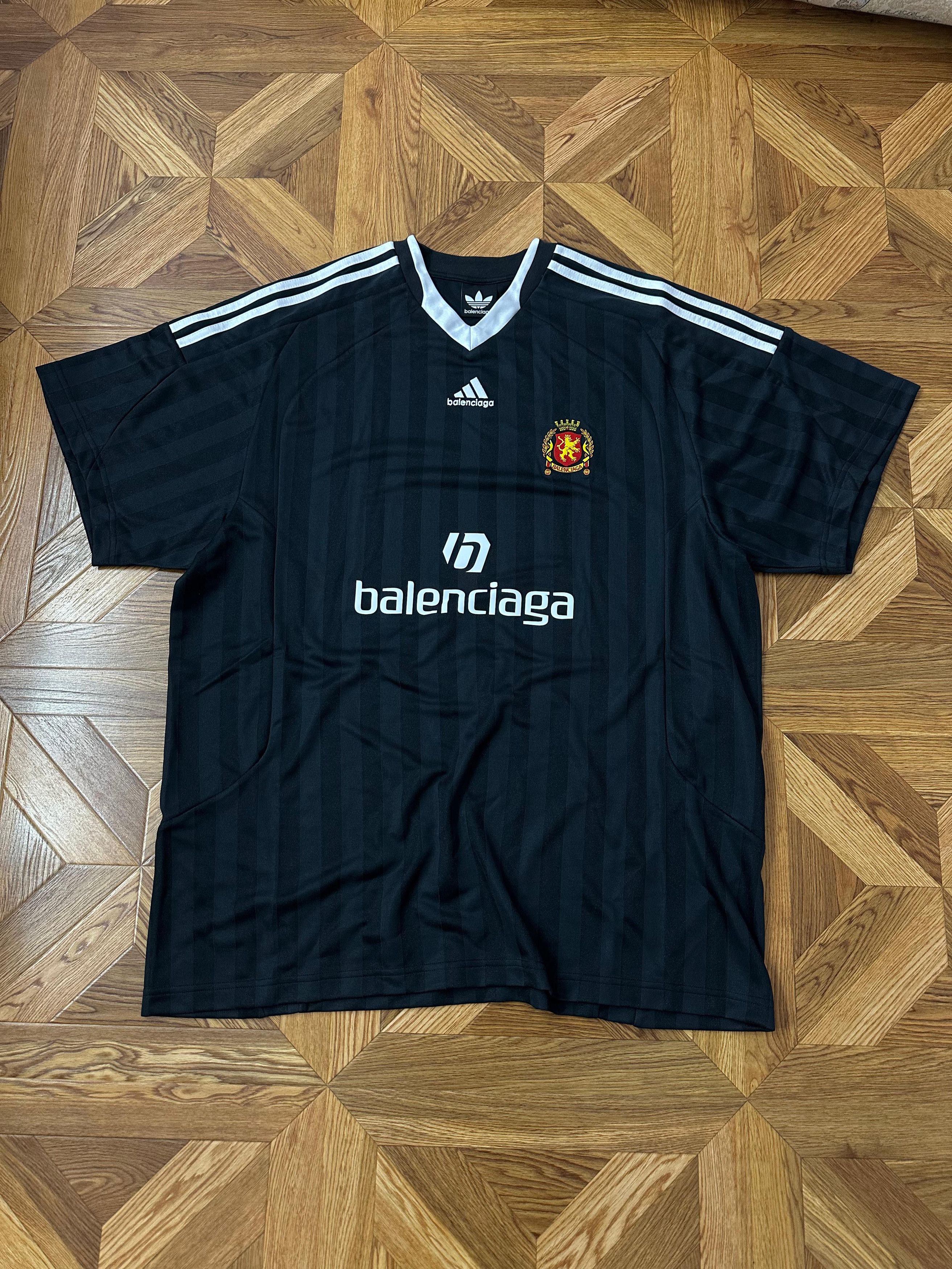 BALENCIAGA × adidas 23SS GAME SHIRT Balenciaga x ADIDAS 23SS Performance Logo Inside Out Short
